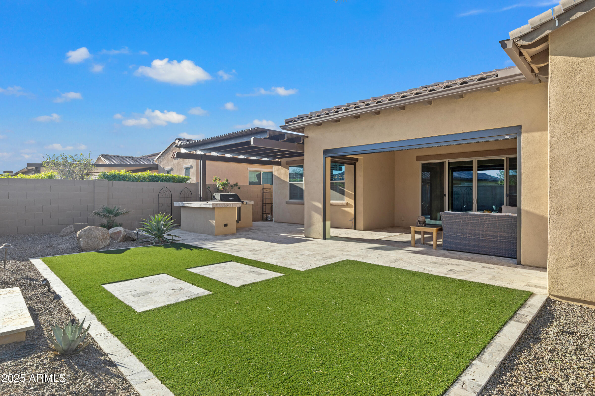 20947 W MARIPOSA Street