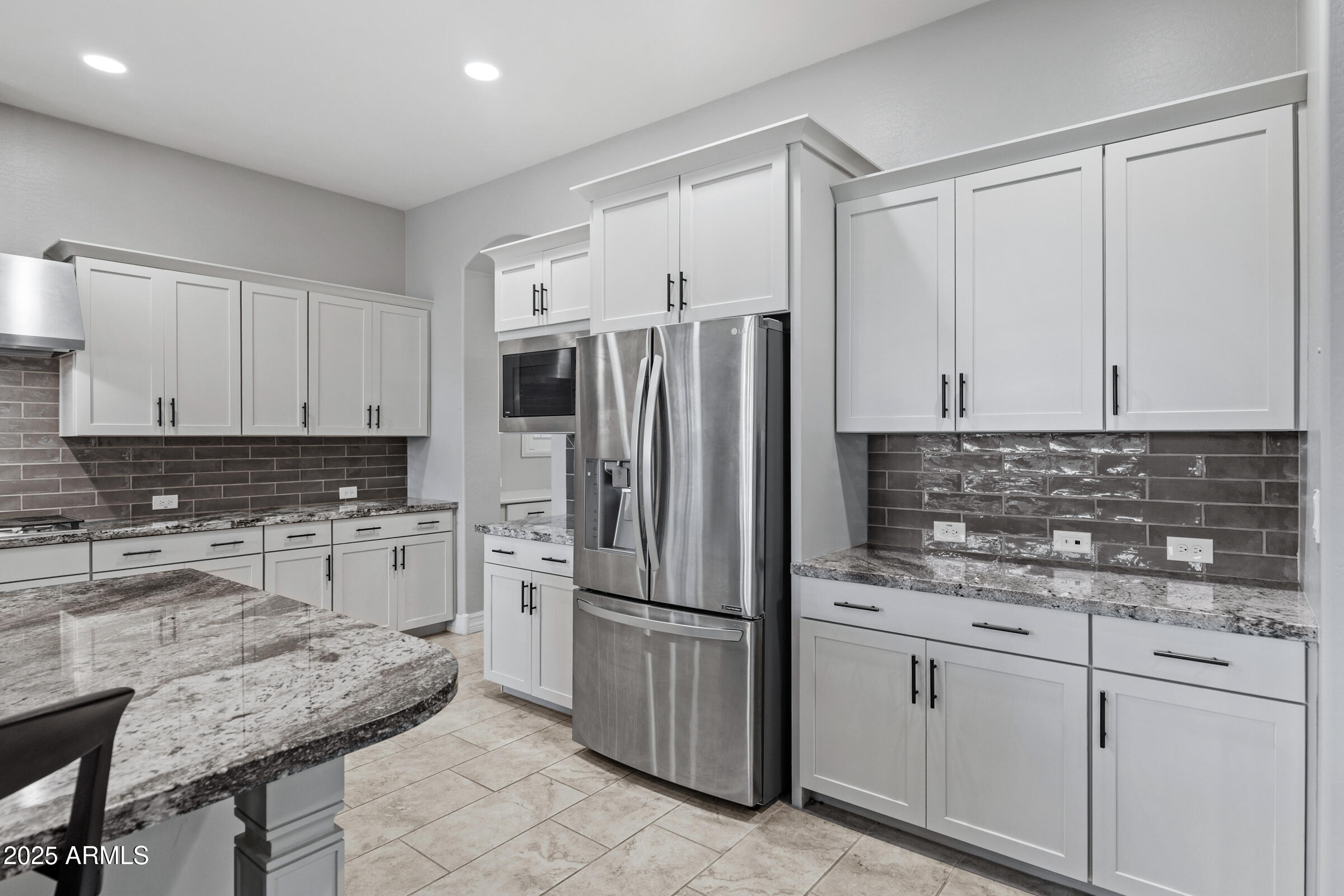 20947 W MARIPOSA Street