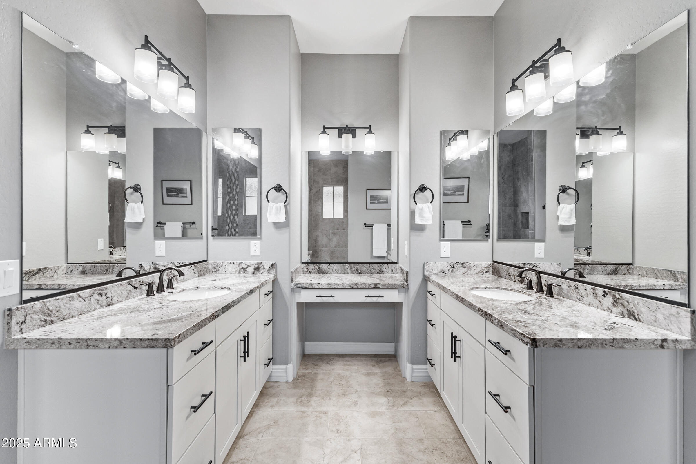 20947 W MARIPOSA Street