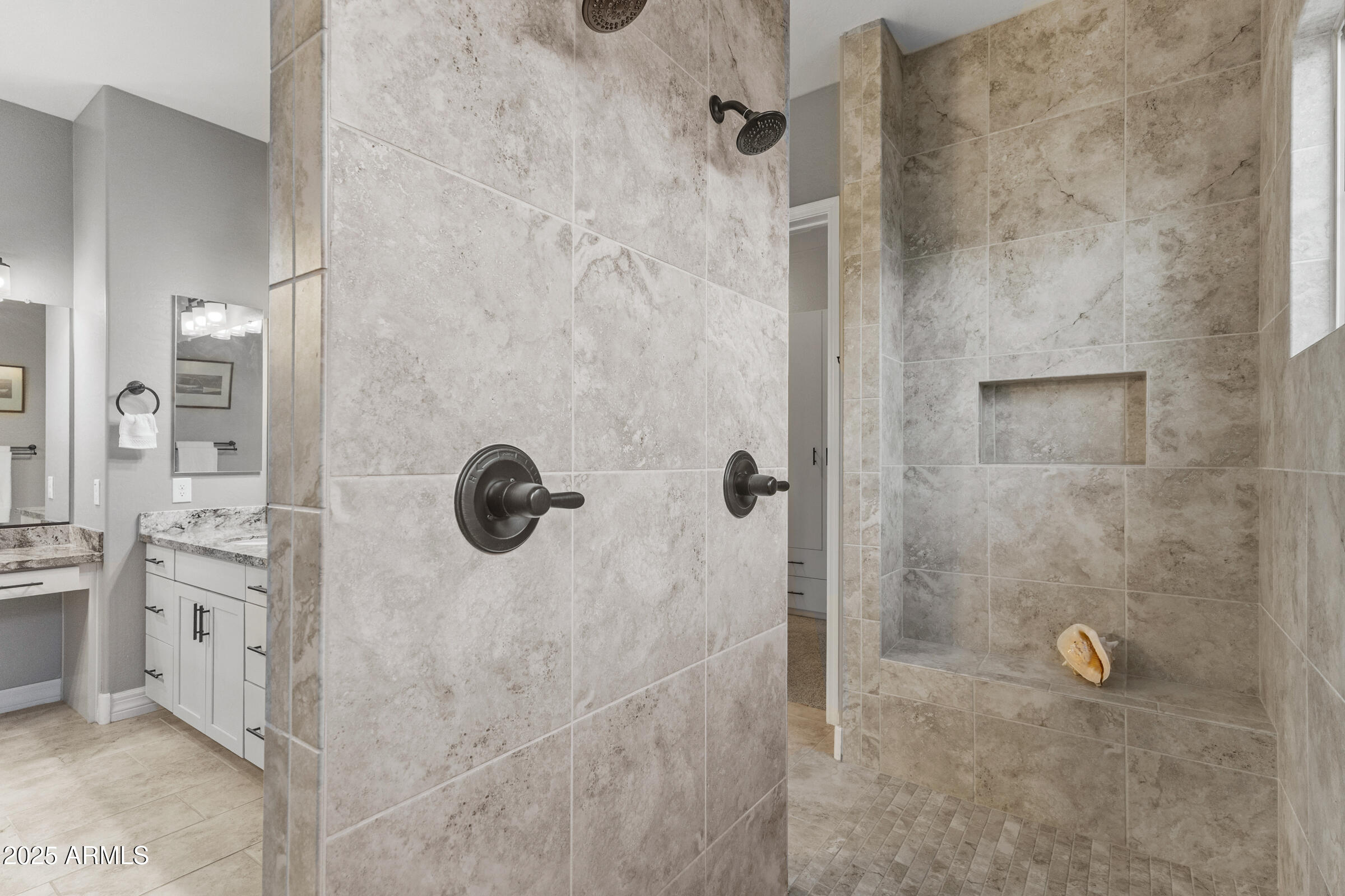 20947 W MARIPOSA Street