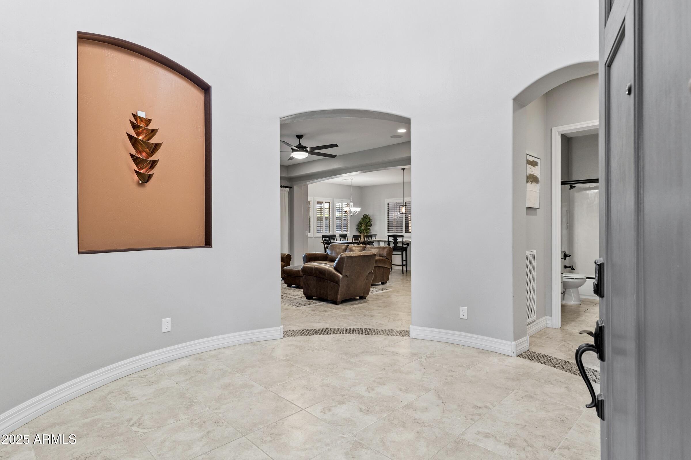 20947 W MARIPOSA Street