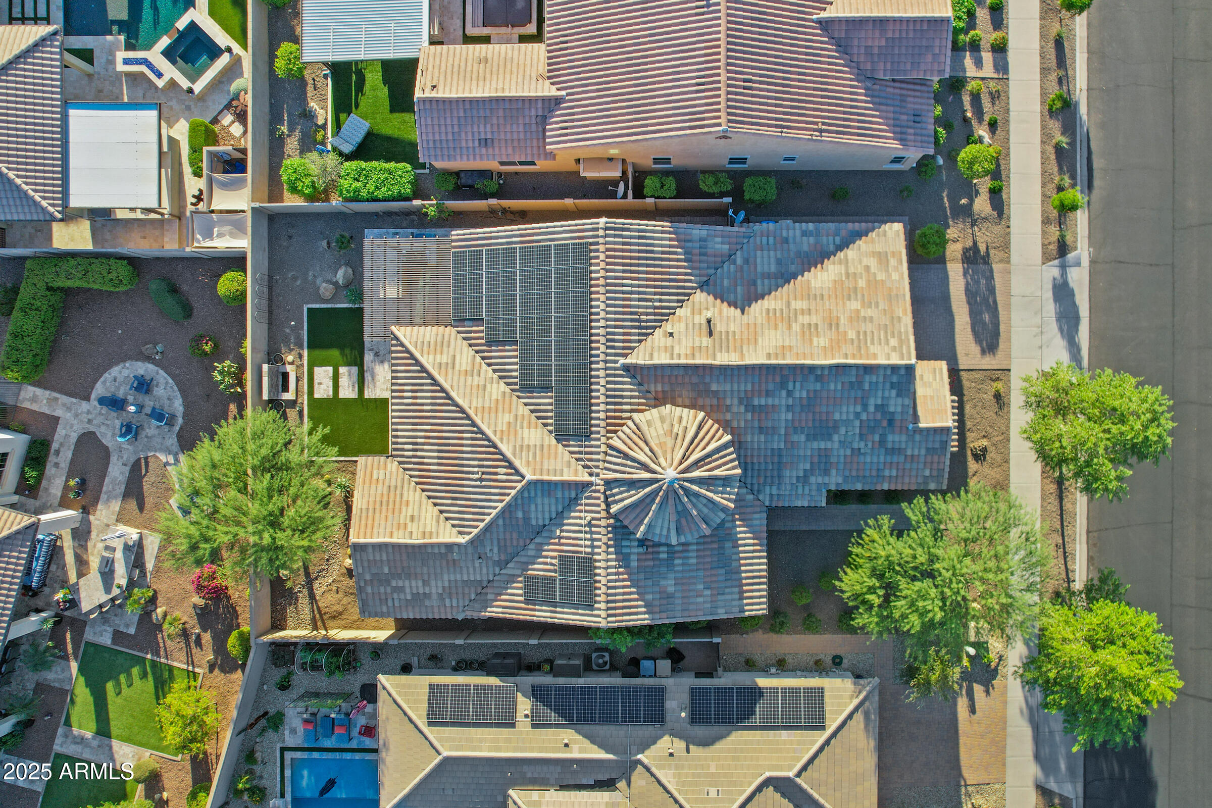 20947 W MARIPOSA Street