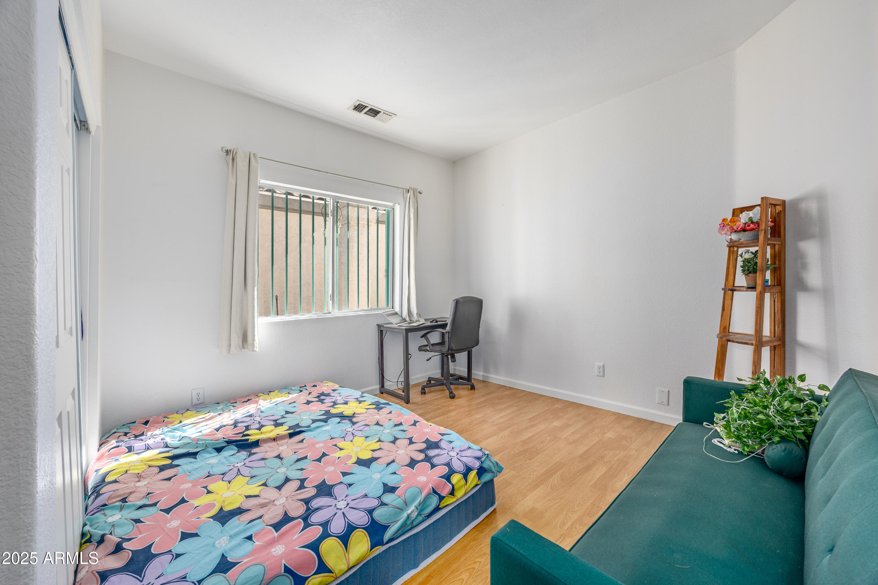 3408 E ROCKWOOD Drive