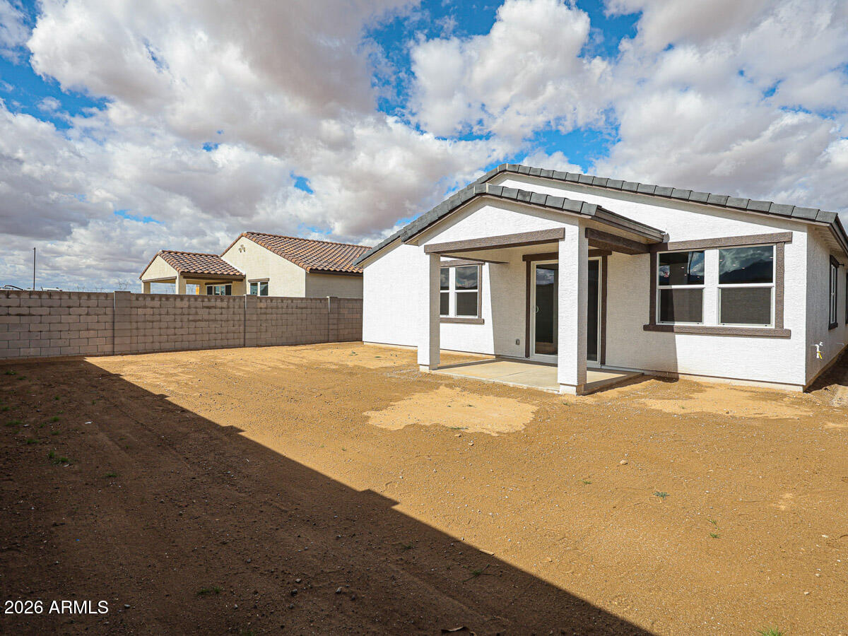 23059 W POTTER Drive