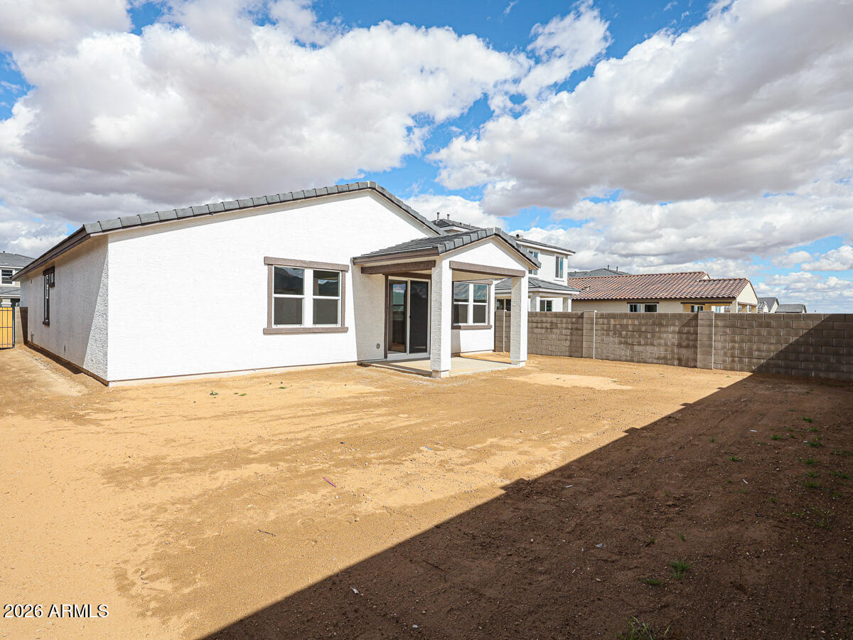 23059 W POTTER Drive