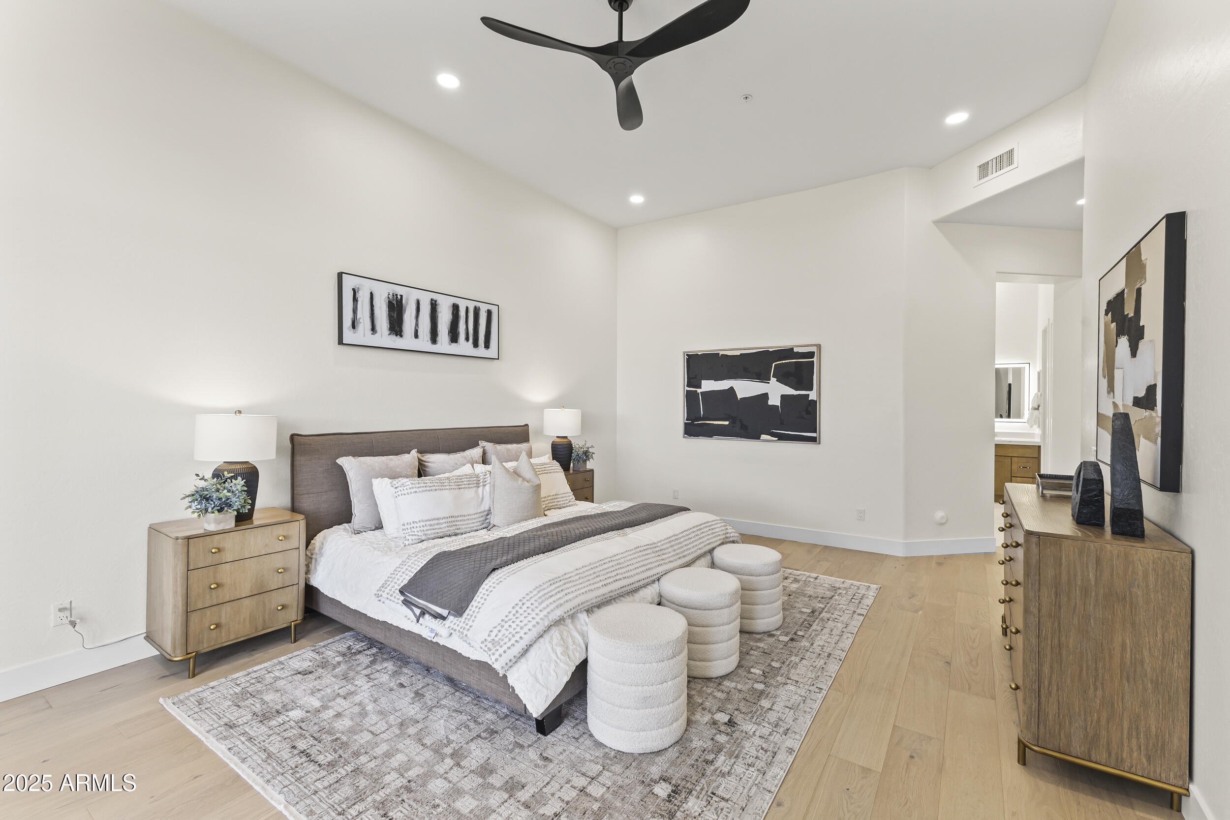 9546 E CAVALRY Drive