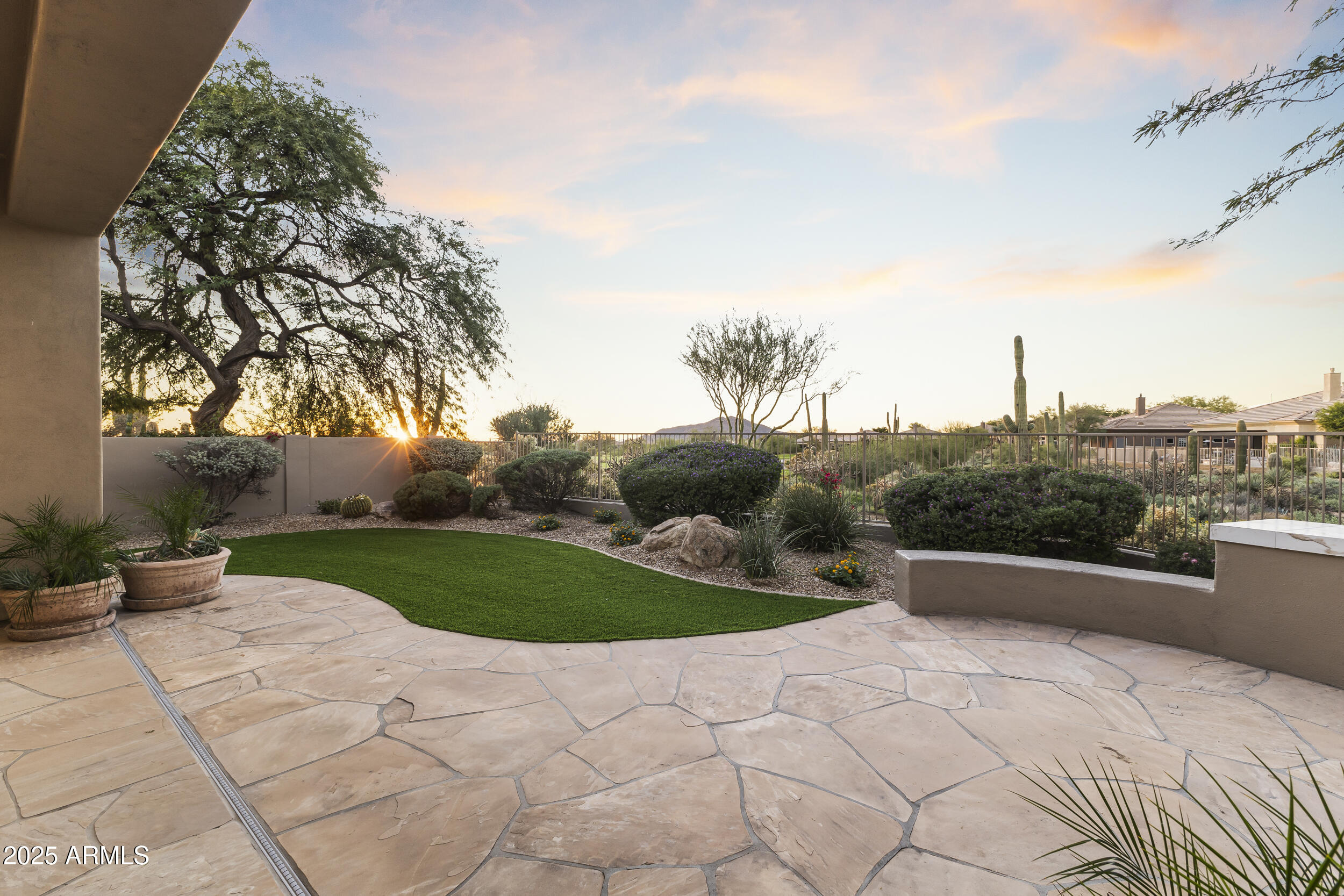 9546 E CAVALRY Drive