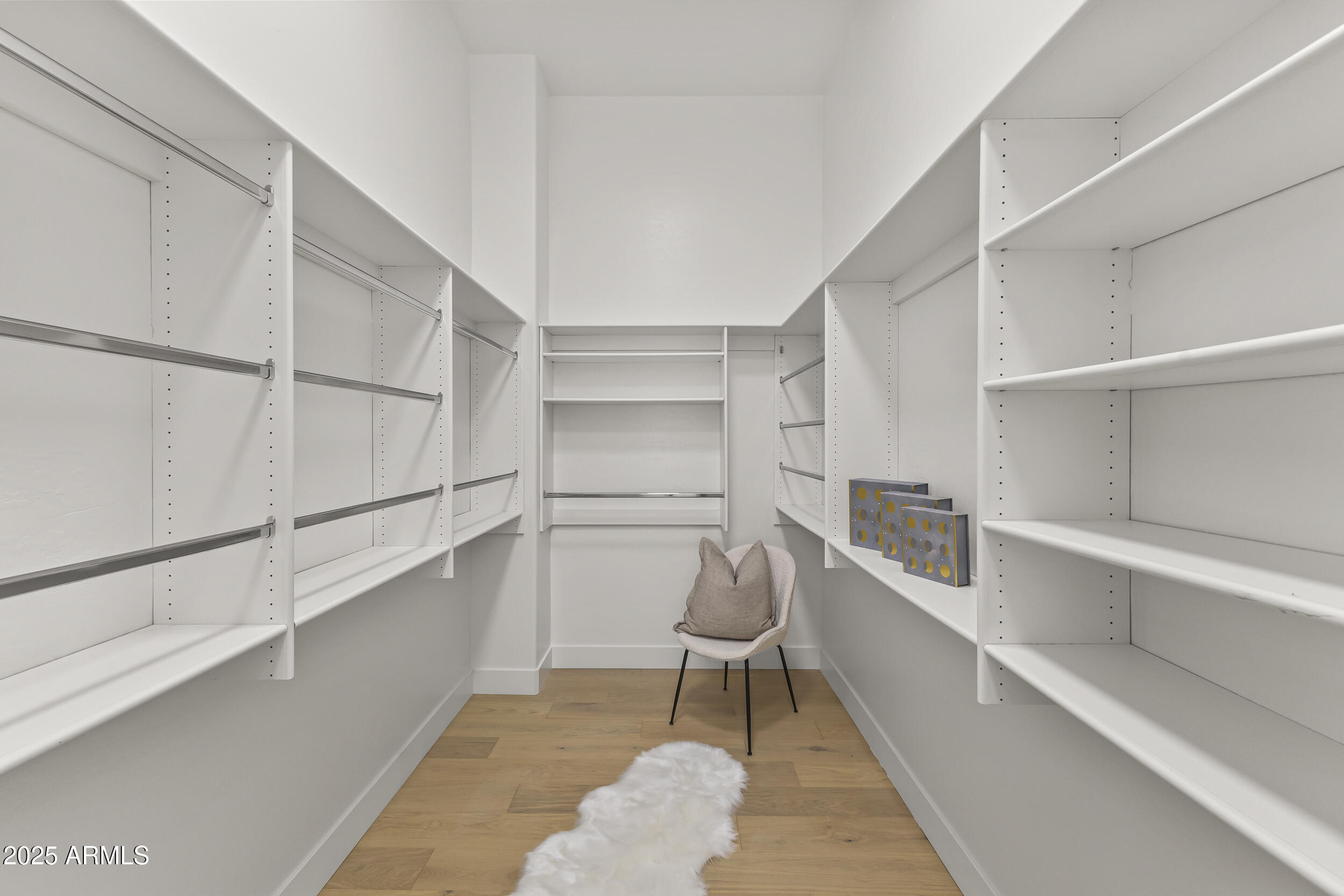 9546 E CAVALRY Drive