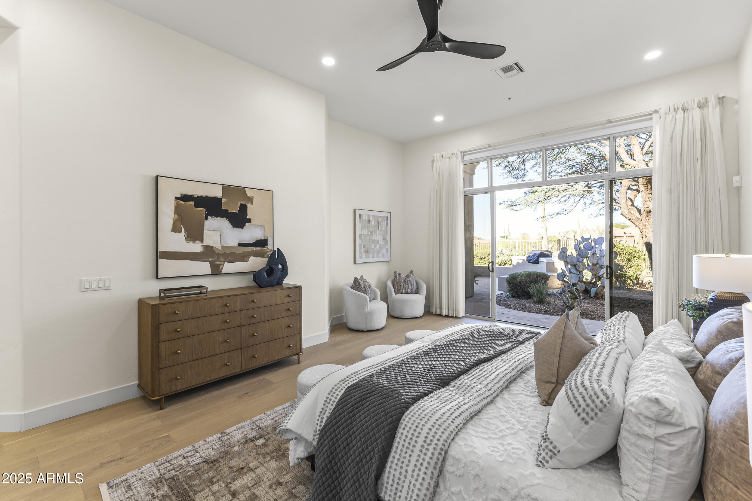 9546 E CAVALRY Drive