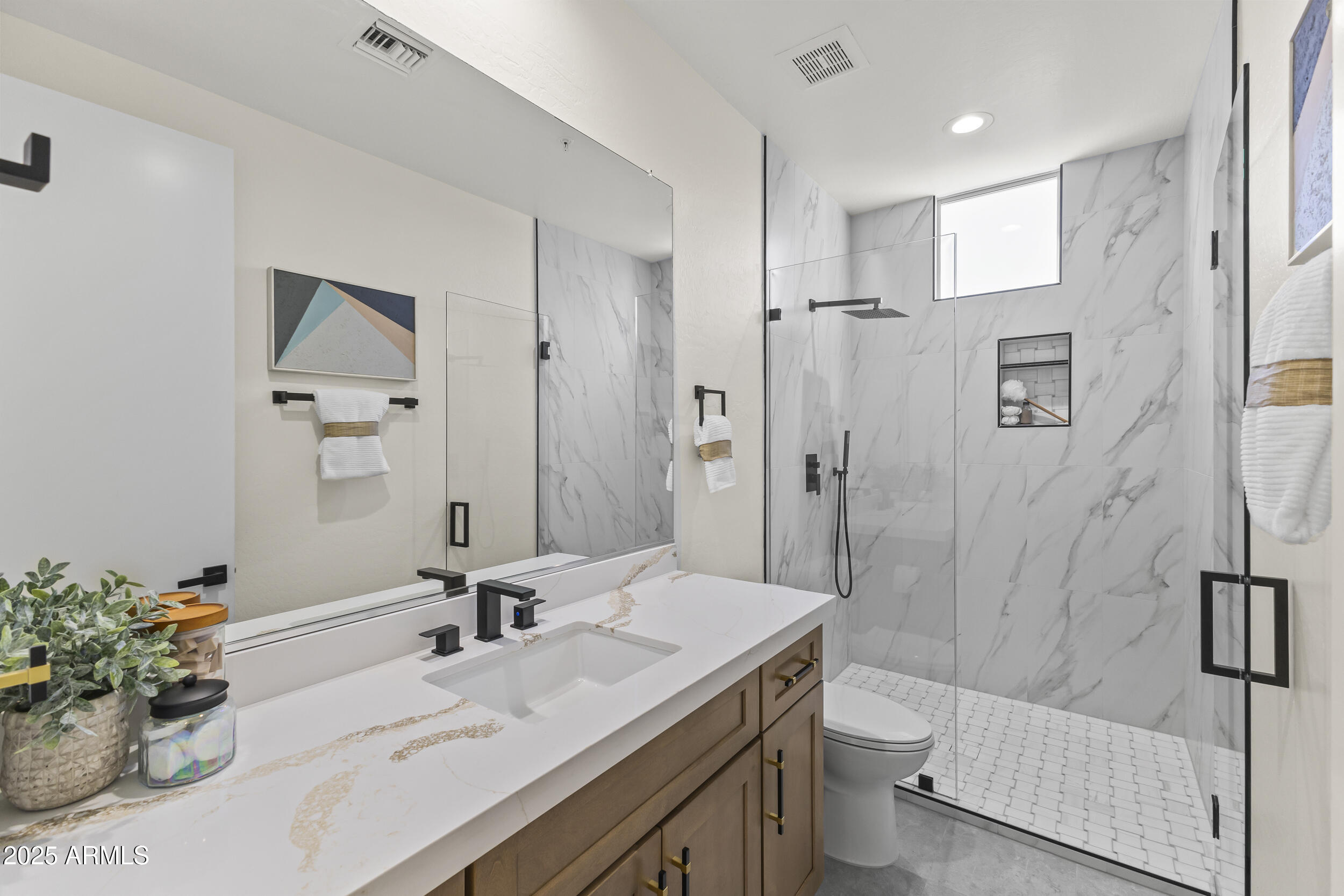 9546 E CAVALRY Drive