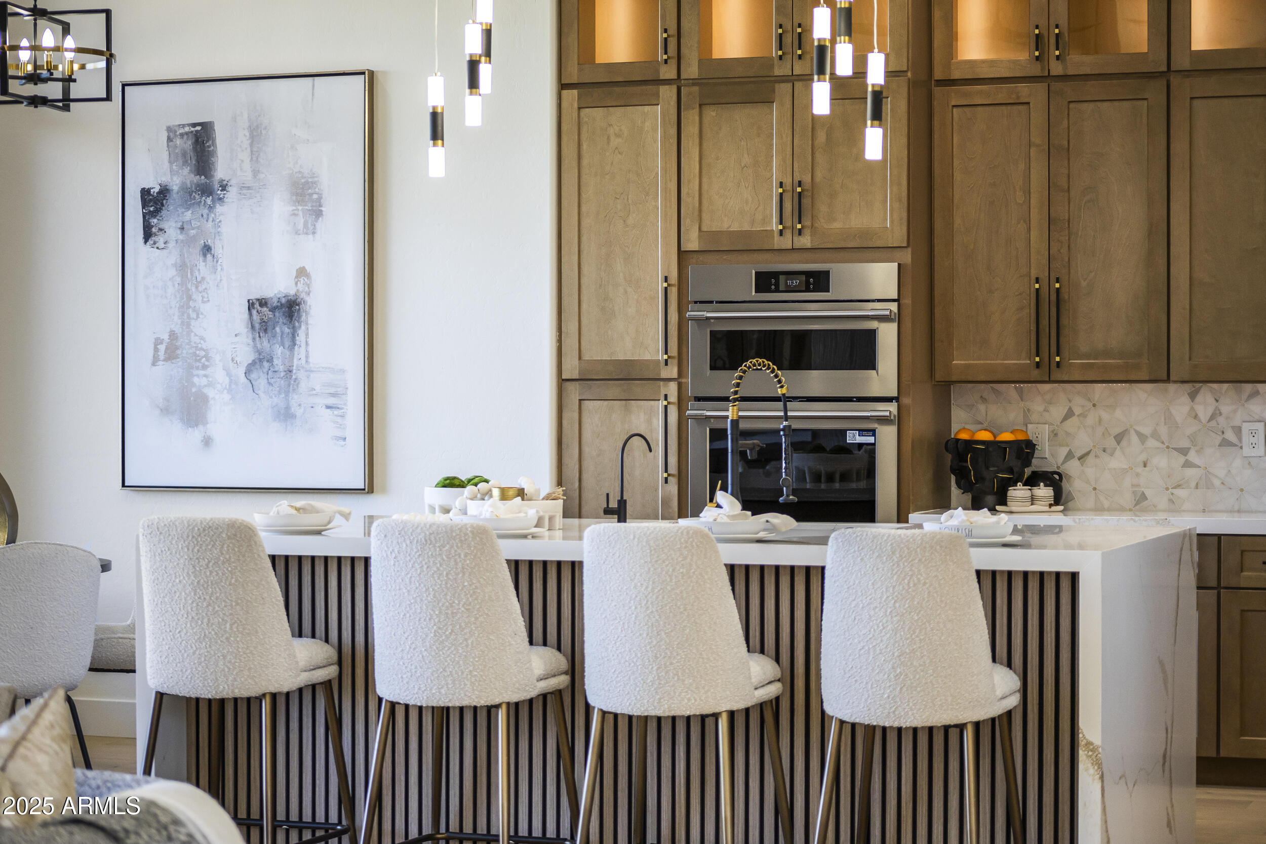 9546 E CAVALRY Drive