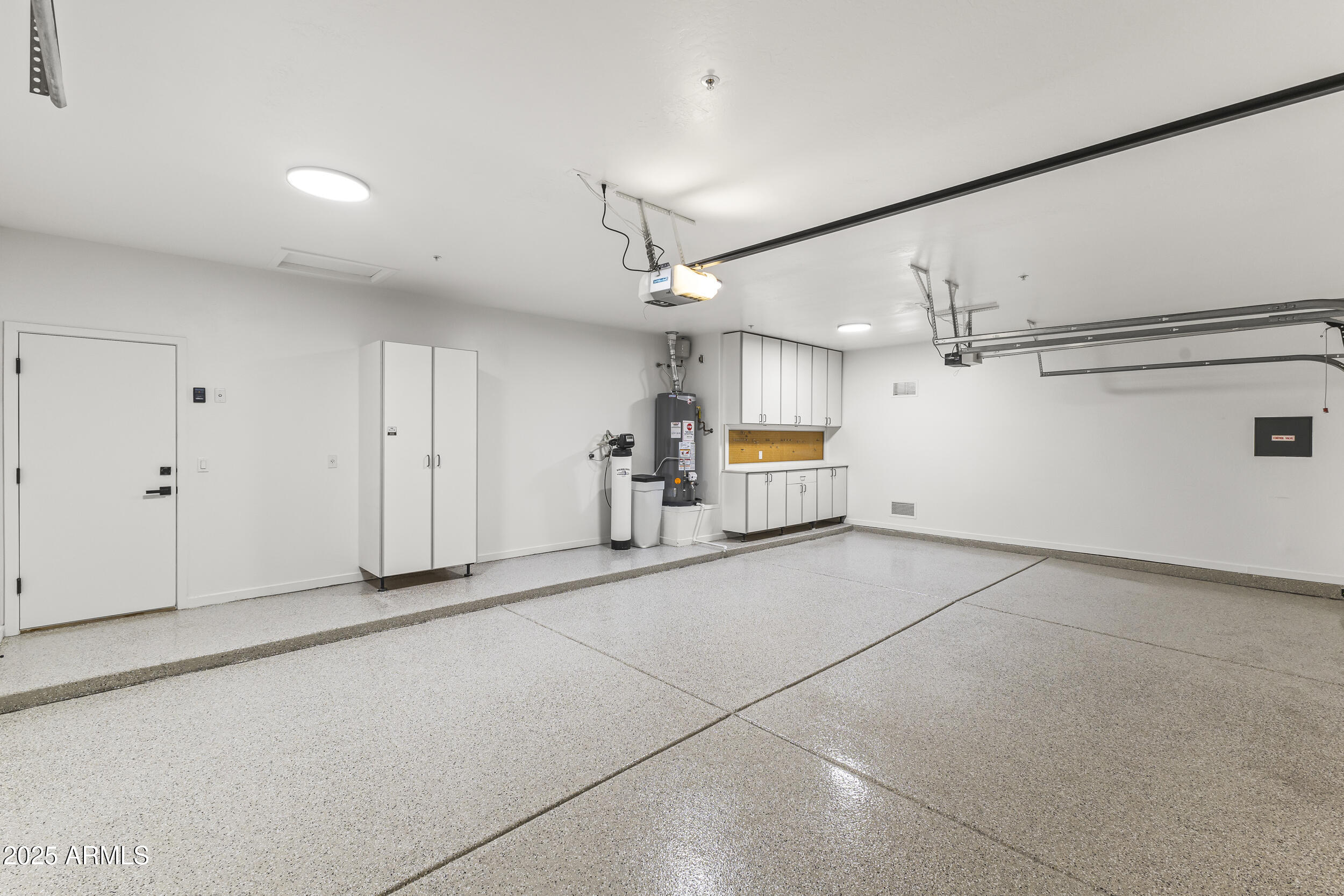 9546 E CAVALRY Drive