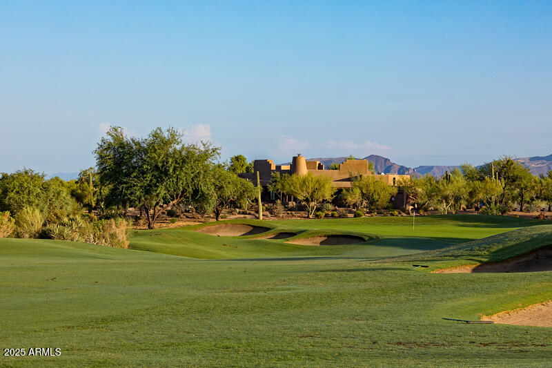 9546 E CAVALRY Drive