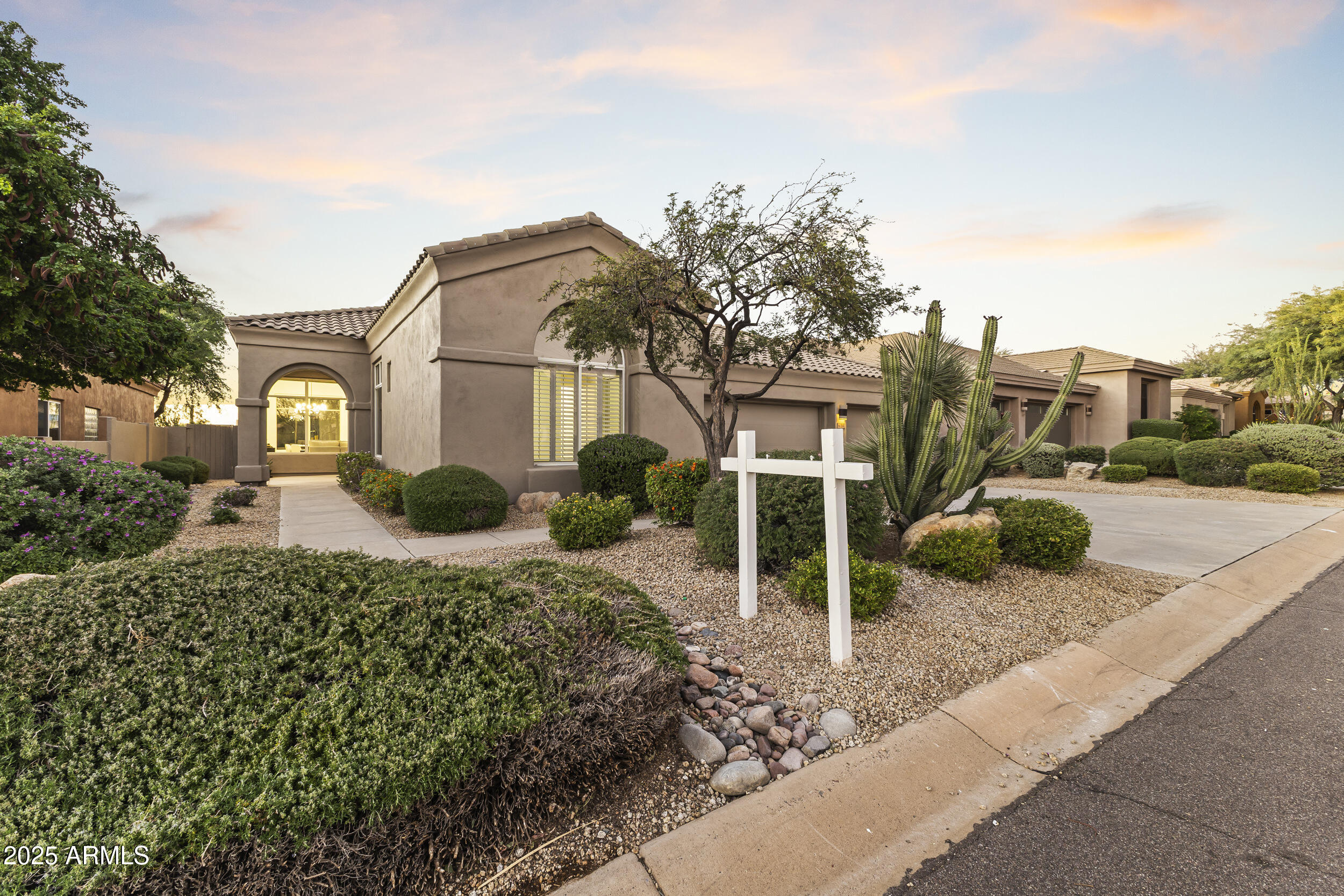 9546 E CAVALRY Drive