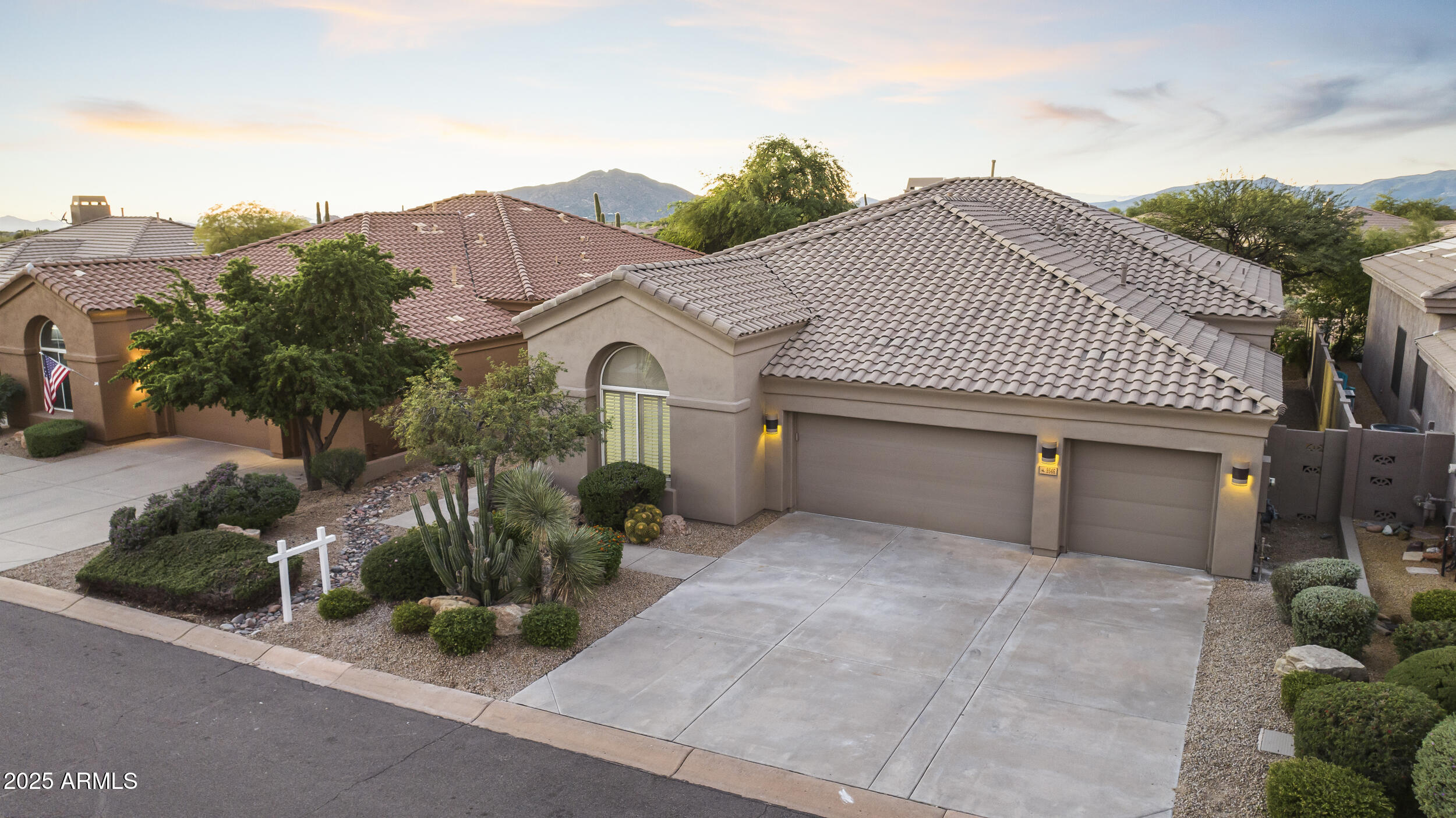 9546 E CAVALRY Drive