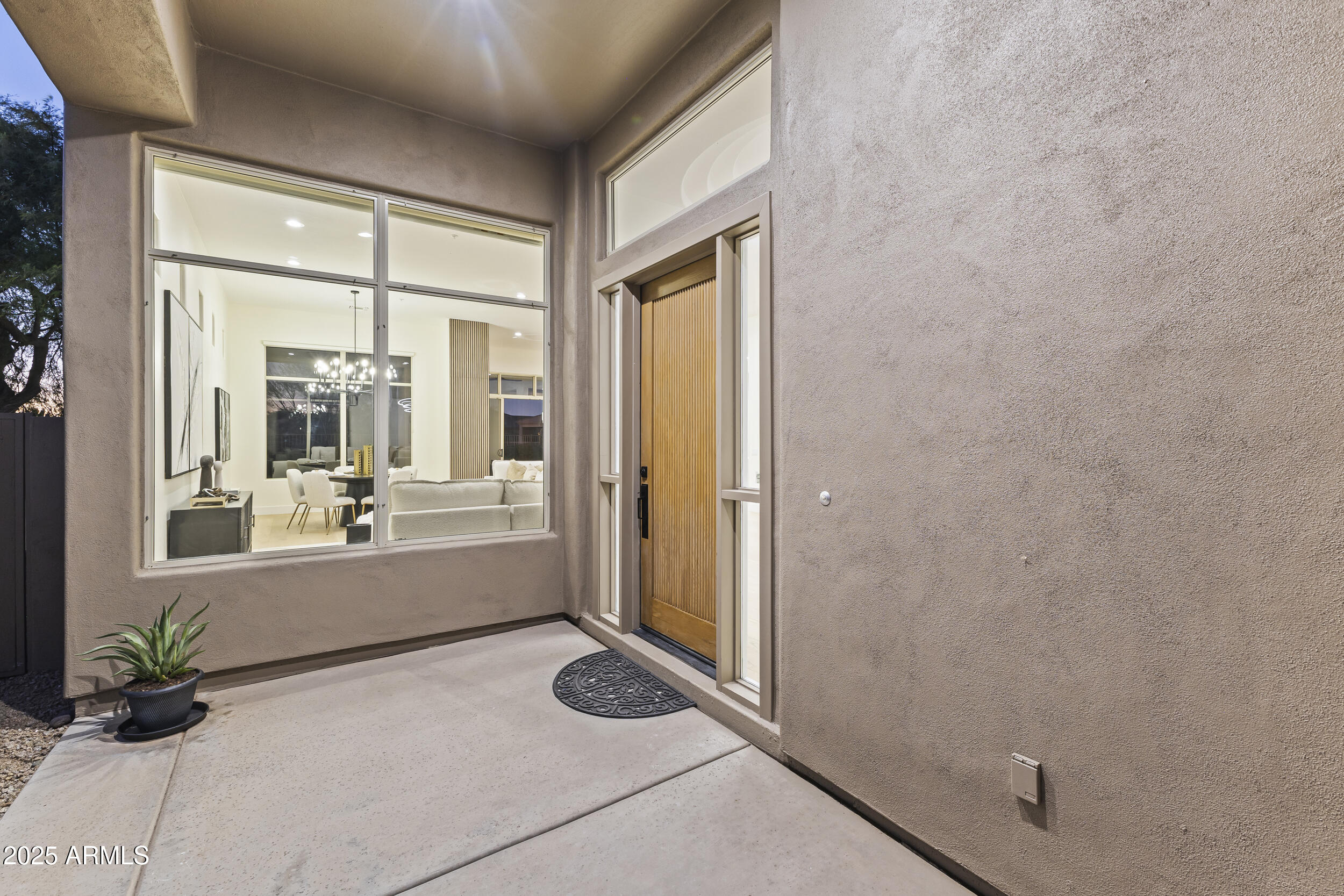 9546 E CAVALRY Drive