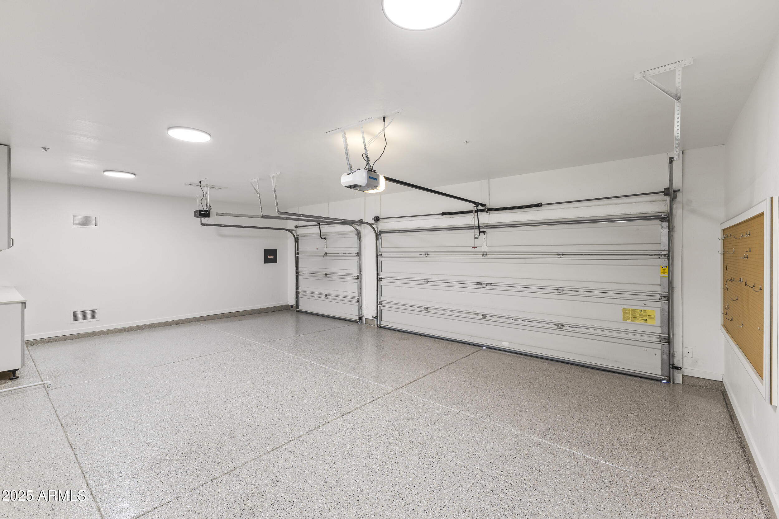 9546 E CAVALRY Drive