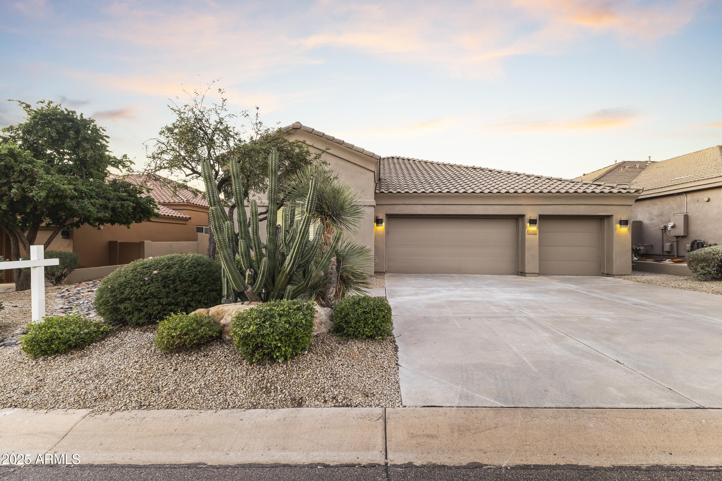 9546 E CAVALRY Drive