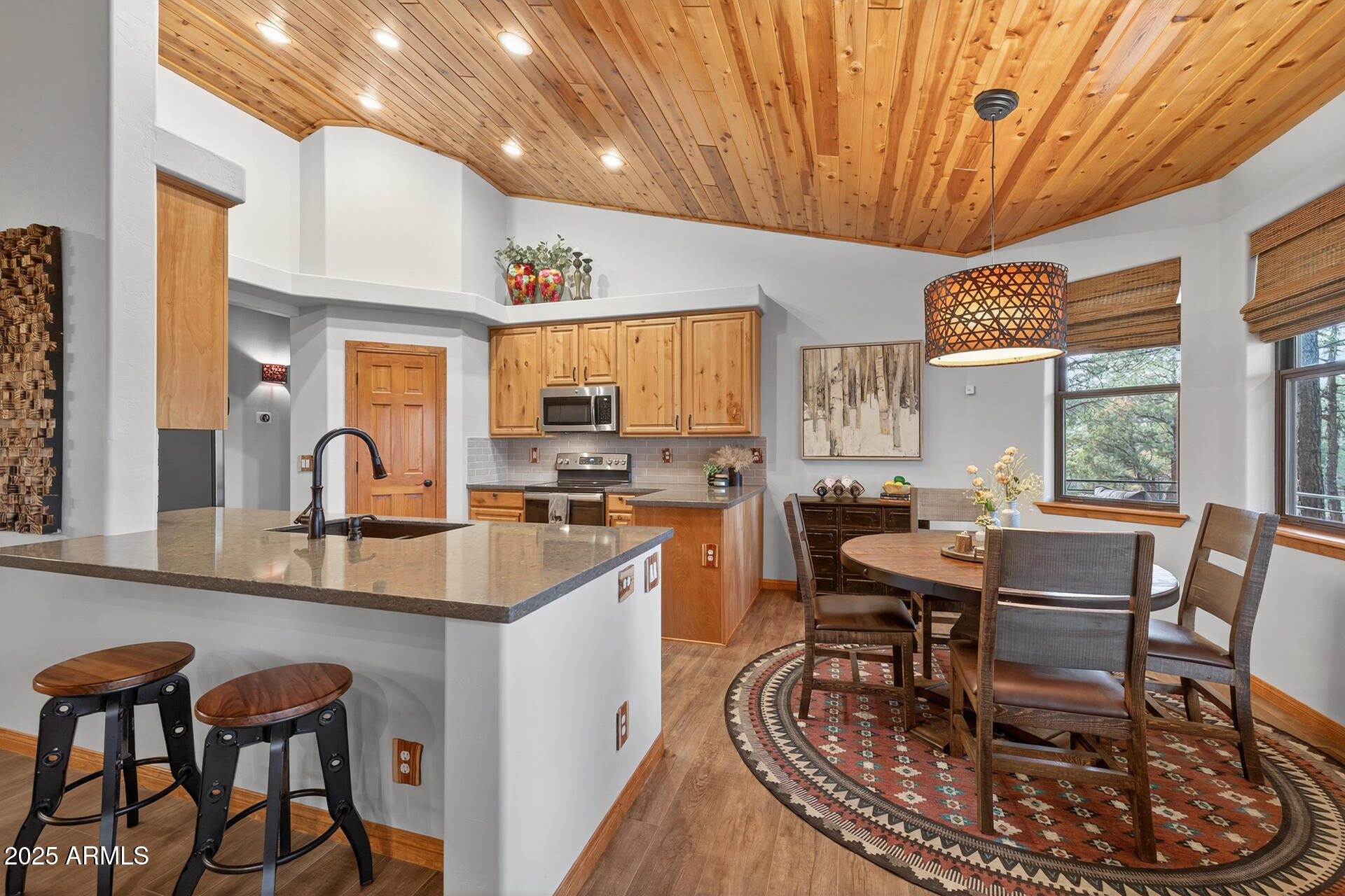 4240 W SUGAR PINE Loop