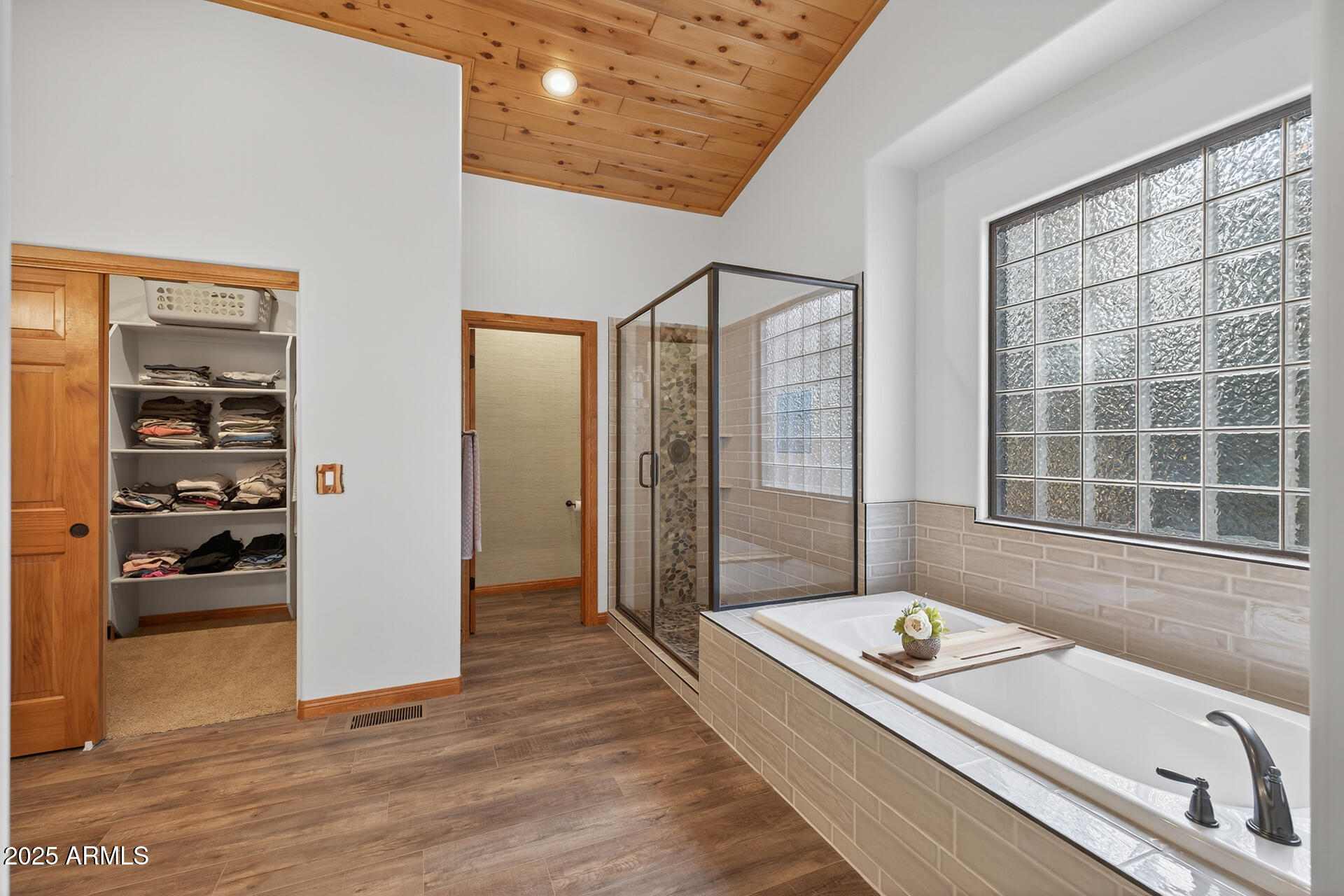 4240 W SUGAR PINE Loop