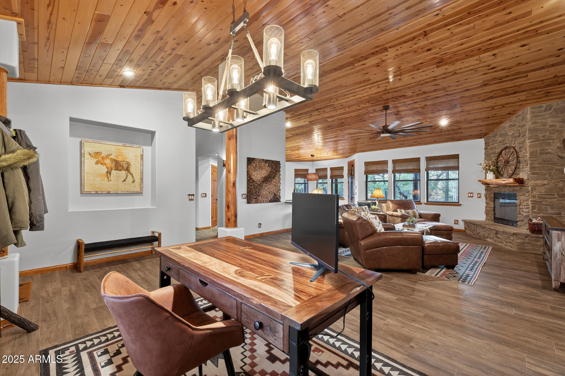 4240 W SUGAR PINE Loop