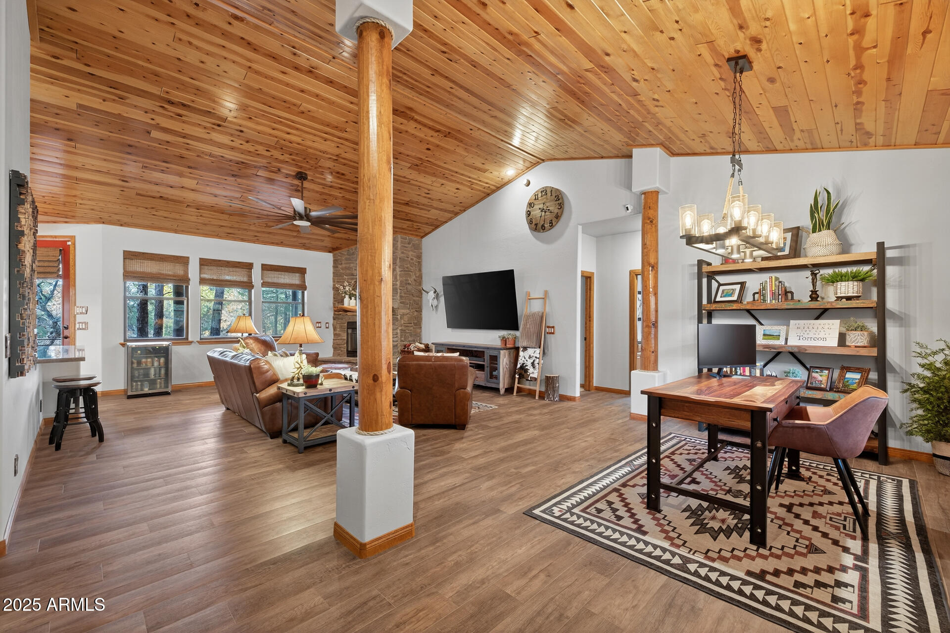 4240 W SUGAR PINE Loop