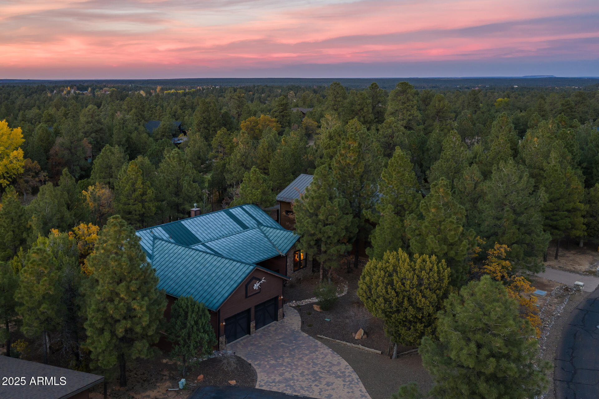 4240 W SUGAR PINE Loop