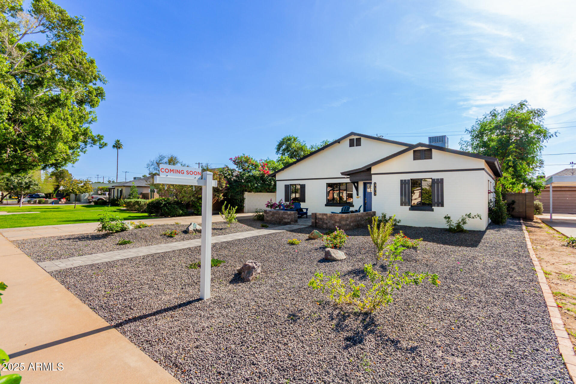 335 W CAMBRIDGE Avenue