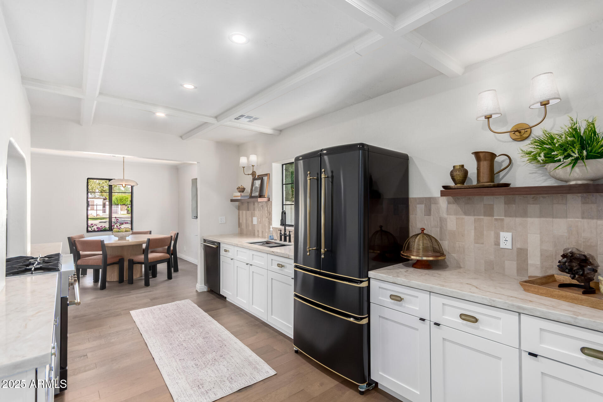 335 W CAMBRIDGE Avenue