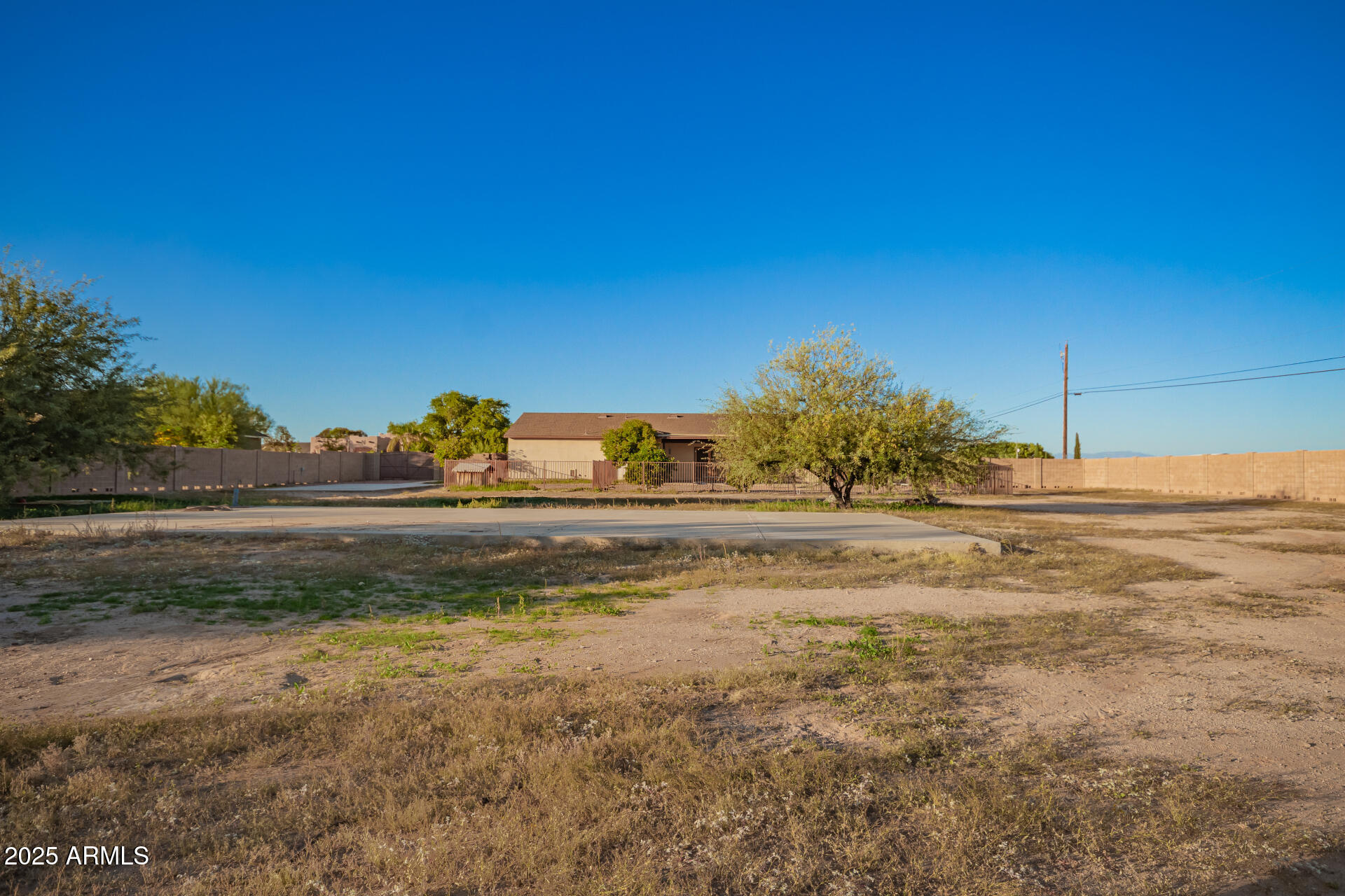 23911 W MCARTHUR Road