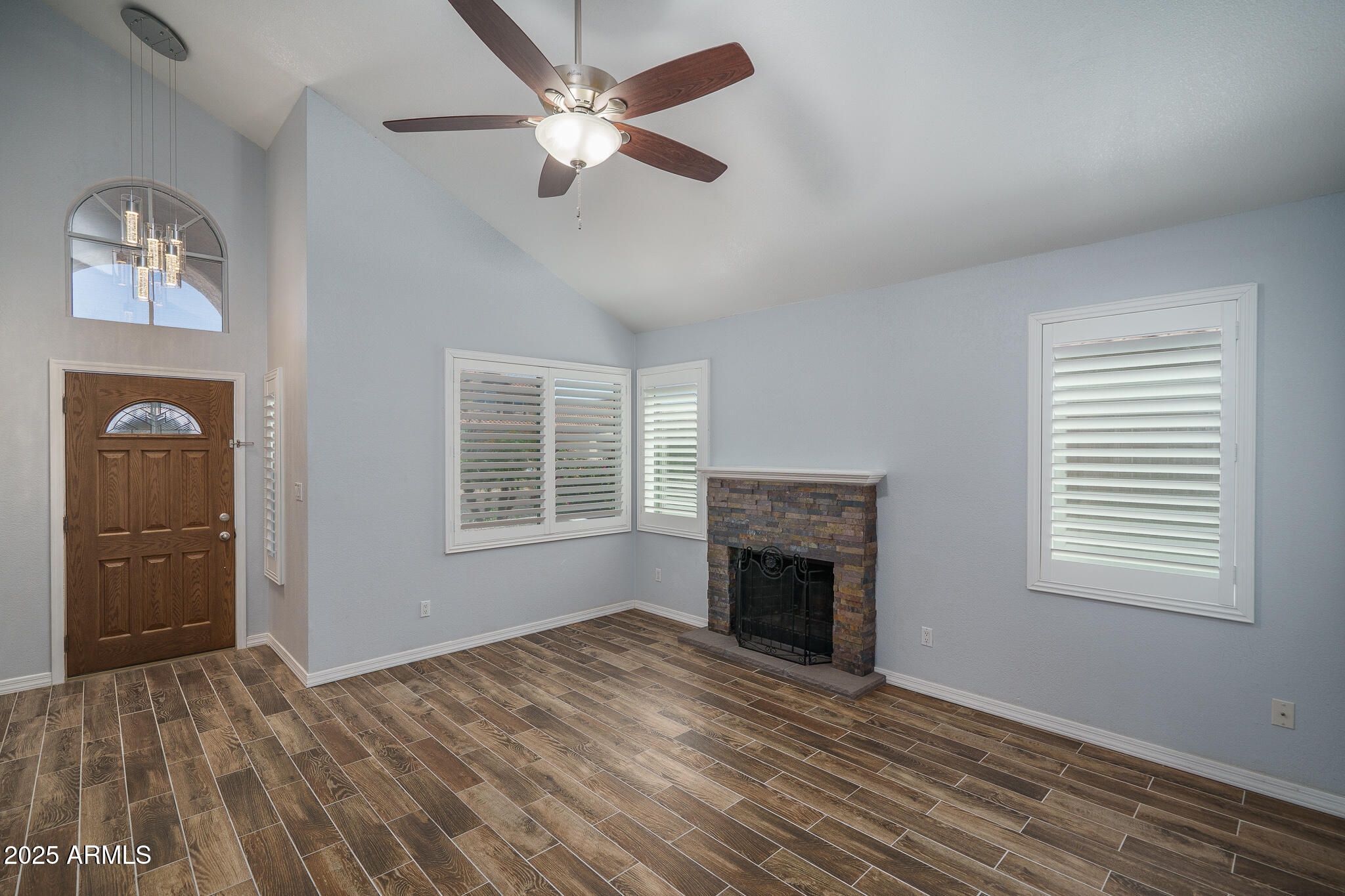 6820 S ROOSEVELT Street