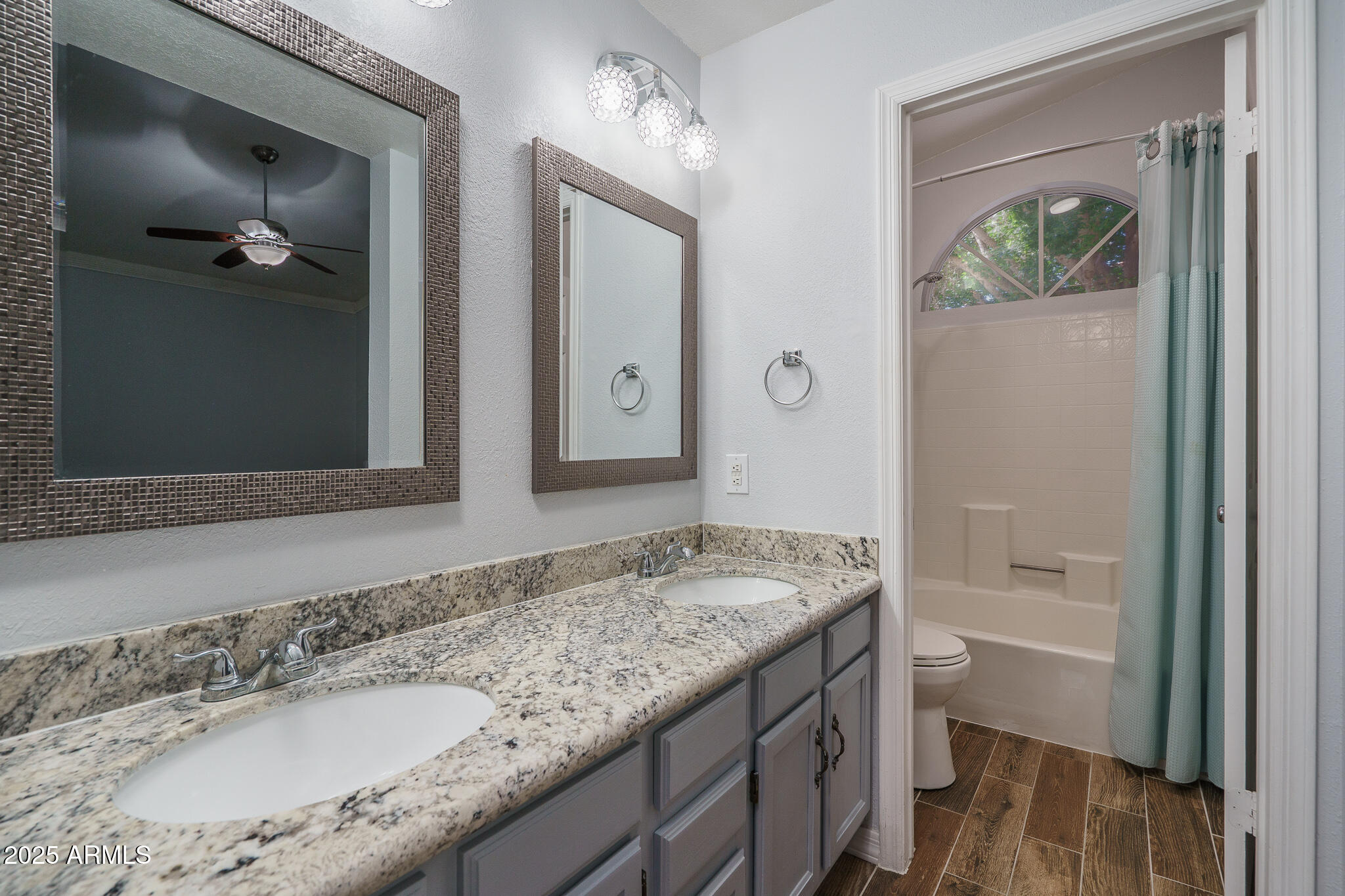 6820 S ROOSEVELT Street