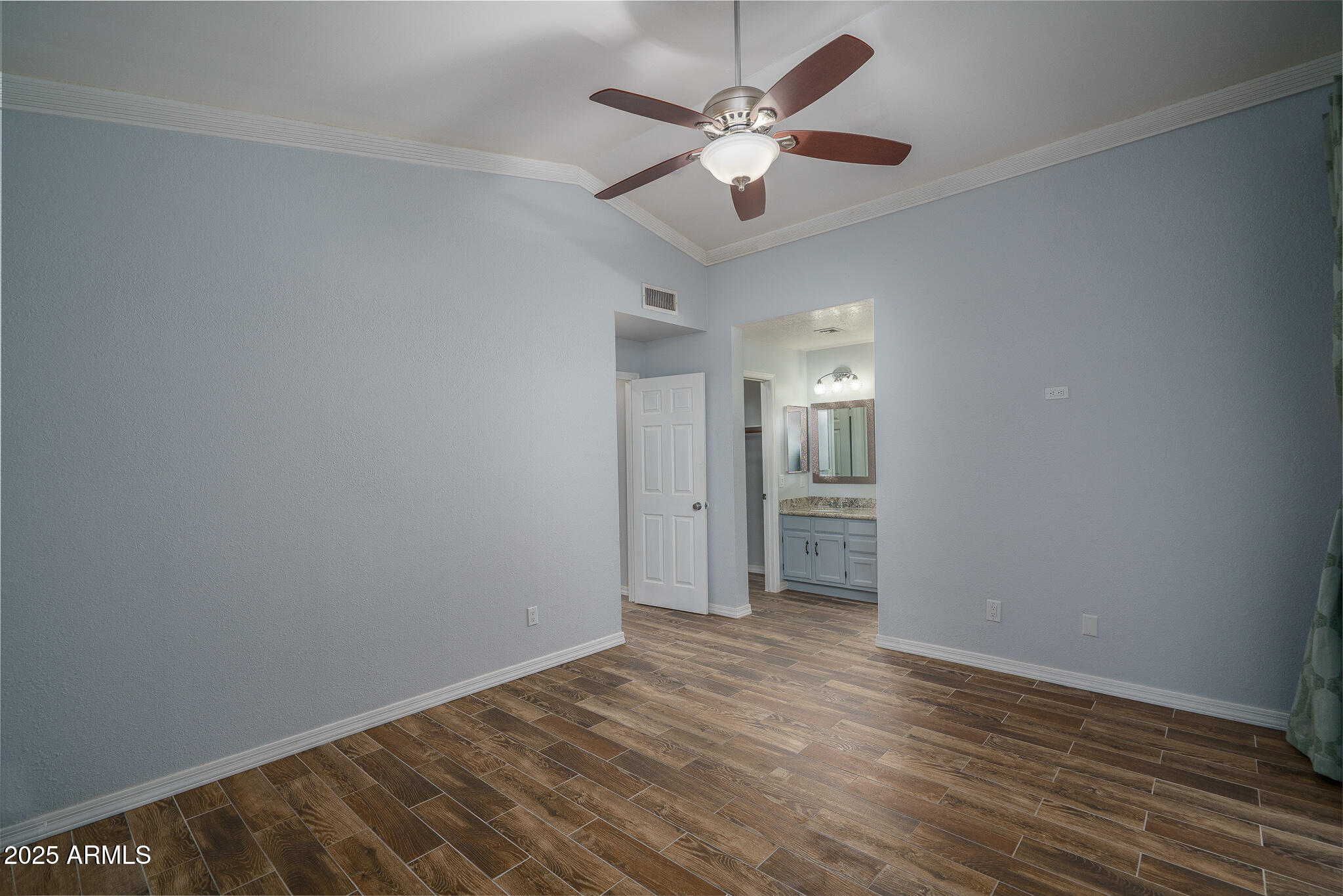 6820 S ROOSEVELT Street