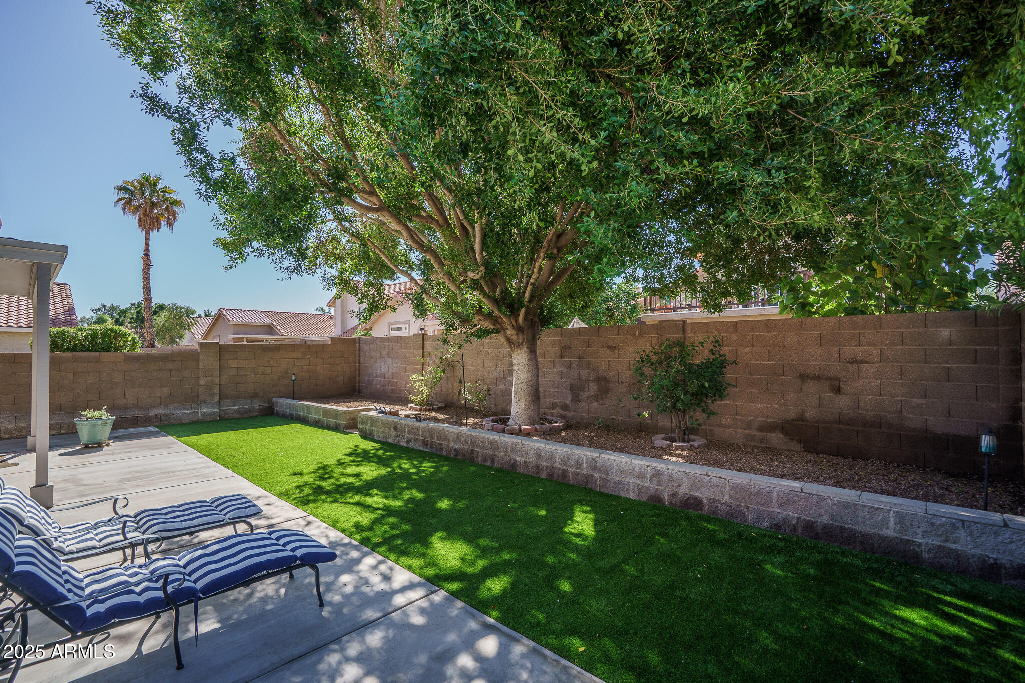 6820 S ROOSEVELT Street