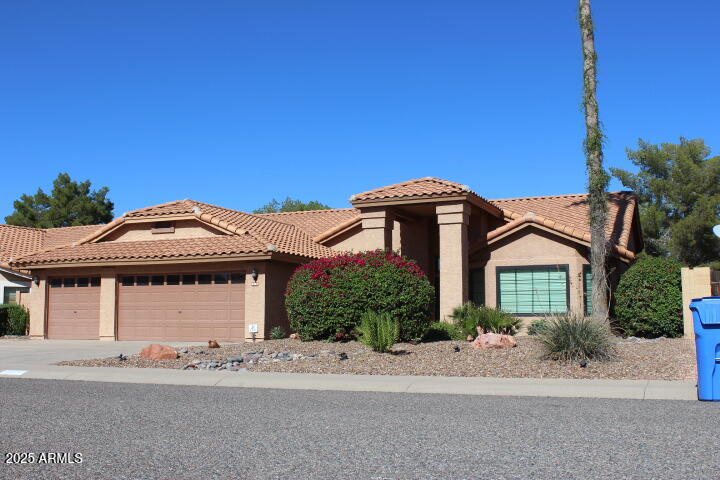 5002 E KAREN Drive