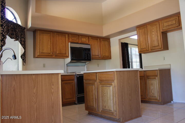 5002 E KAREN Drive