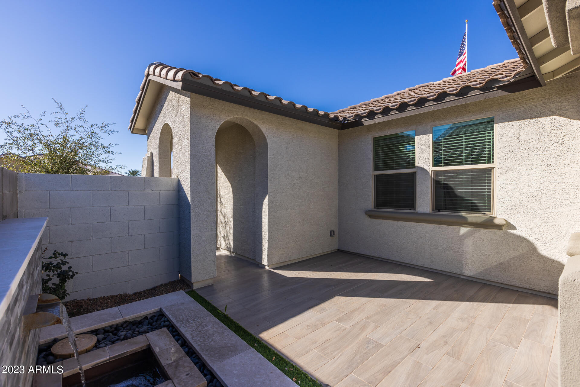 15292 W LINDEN Street