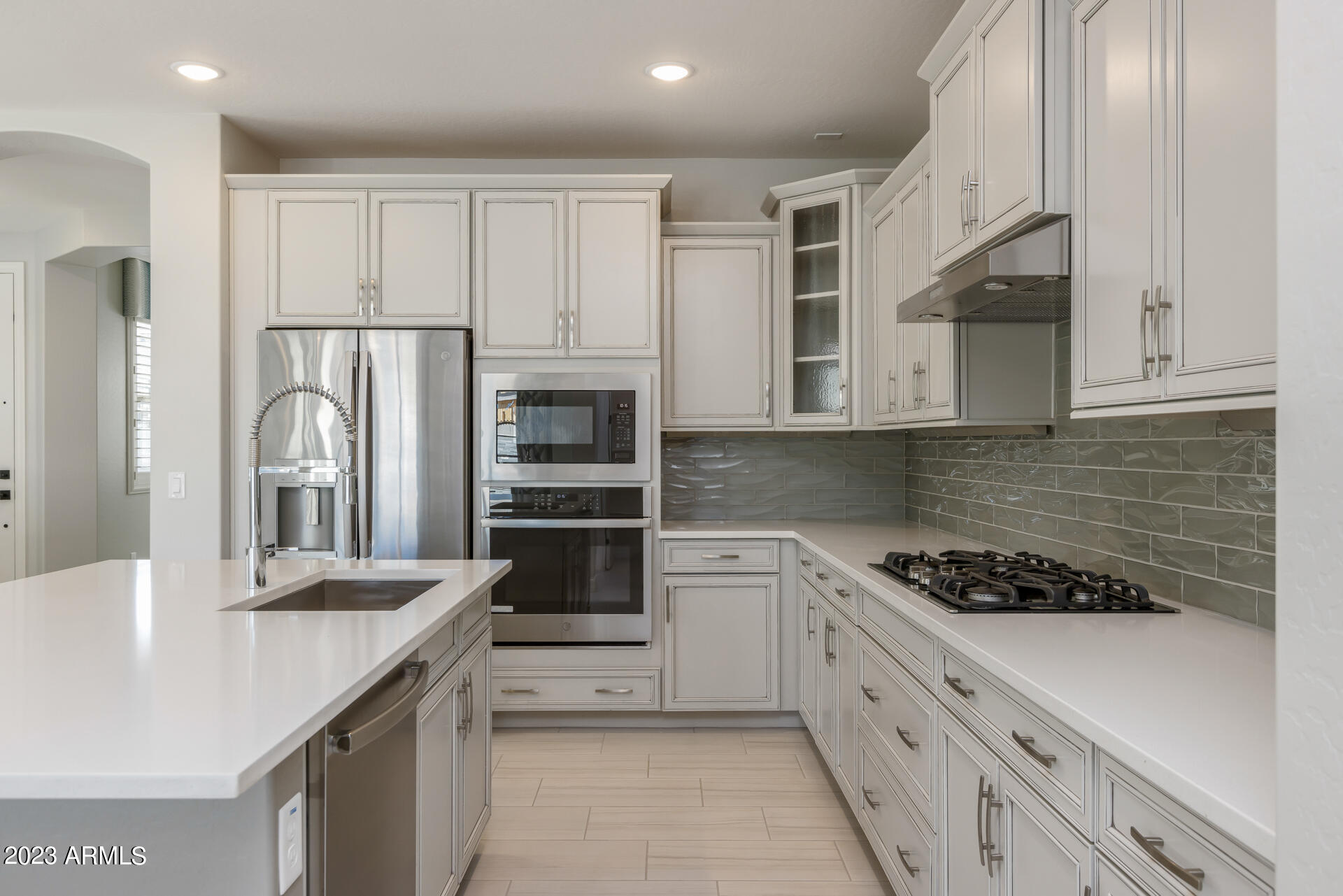 15292 W LINDEN Street