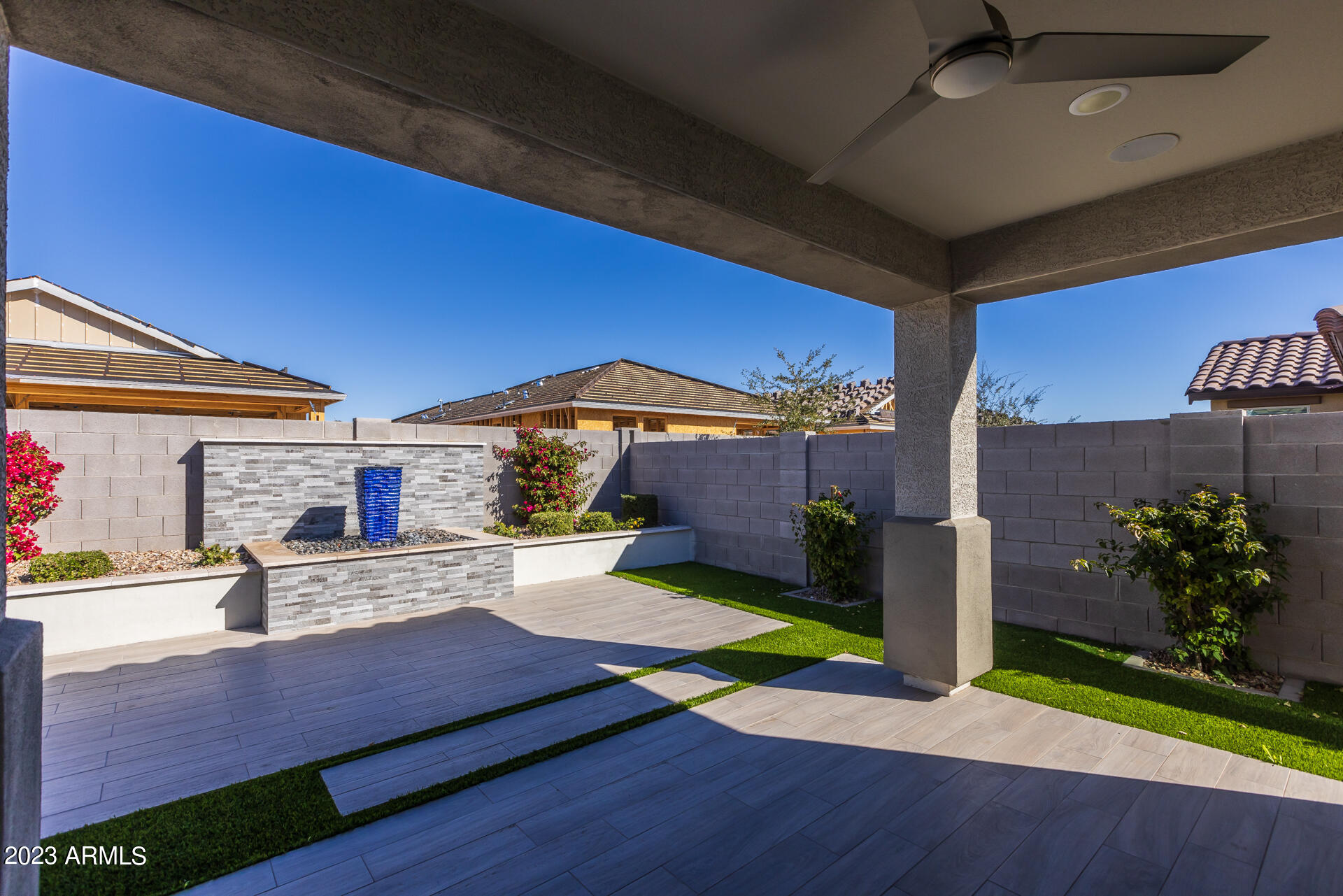 15292 W LINDEN Street