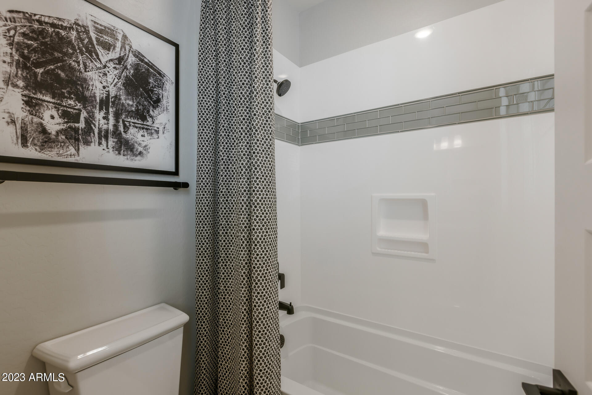 15292 W LINDEN Street