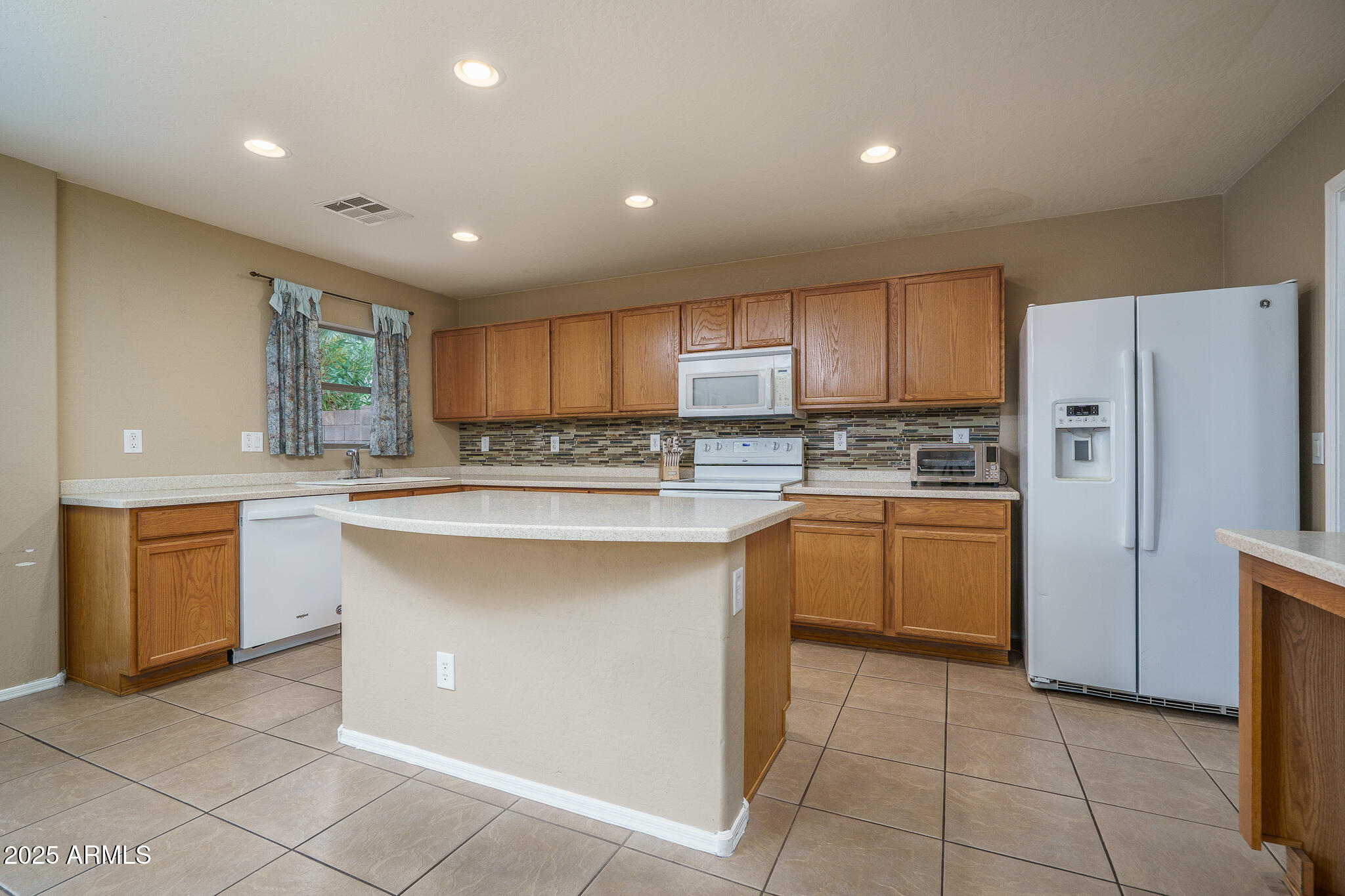 11830 W FOOTHILL Drive