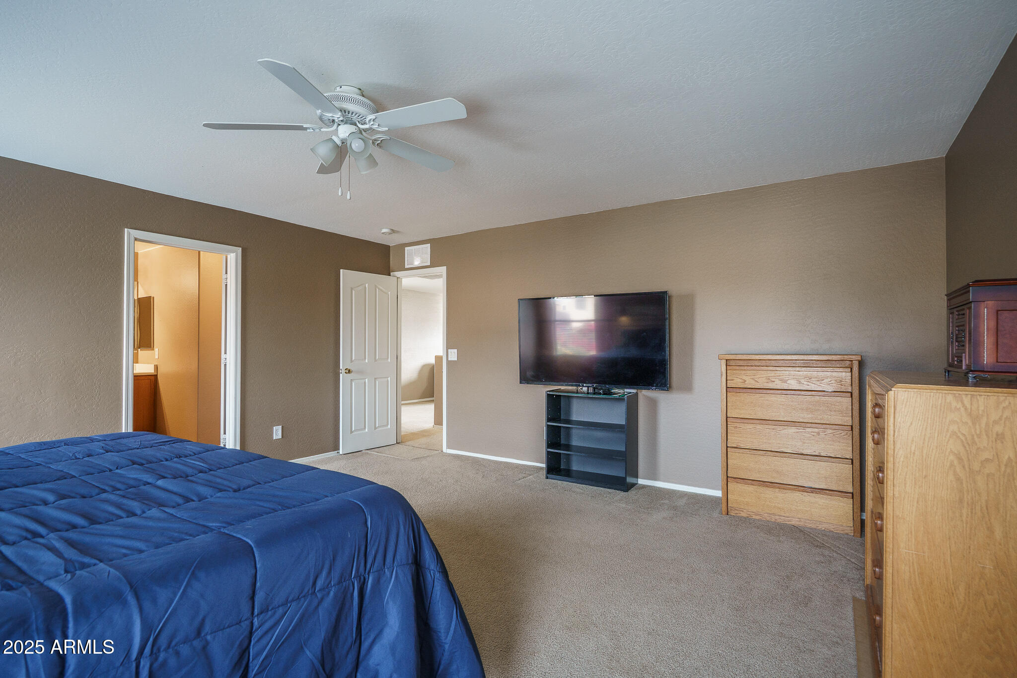 11830 W FOOTHILL Drive