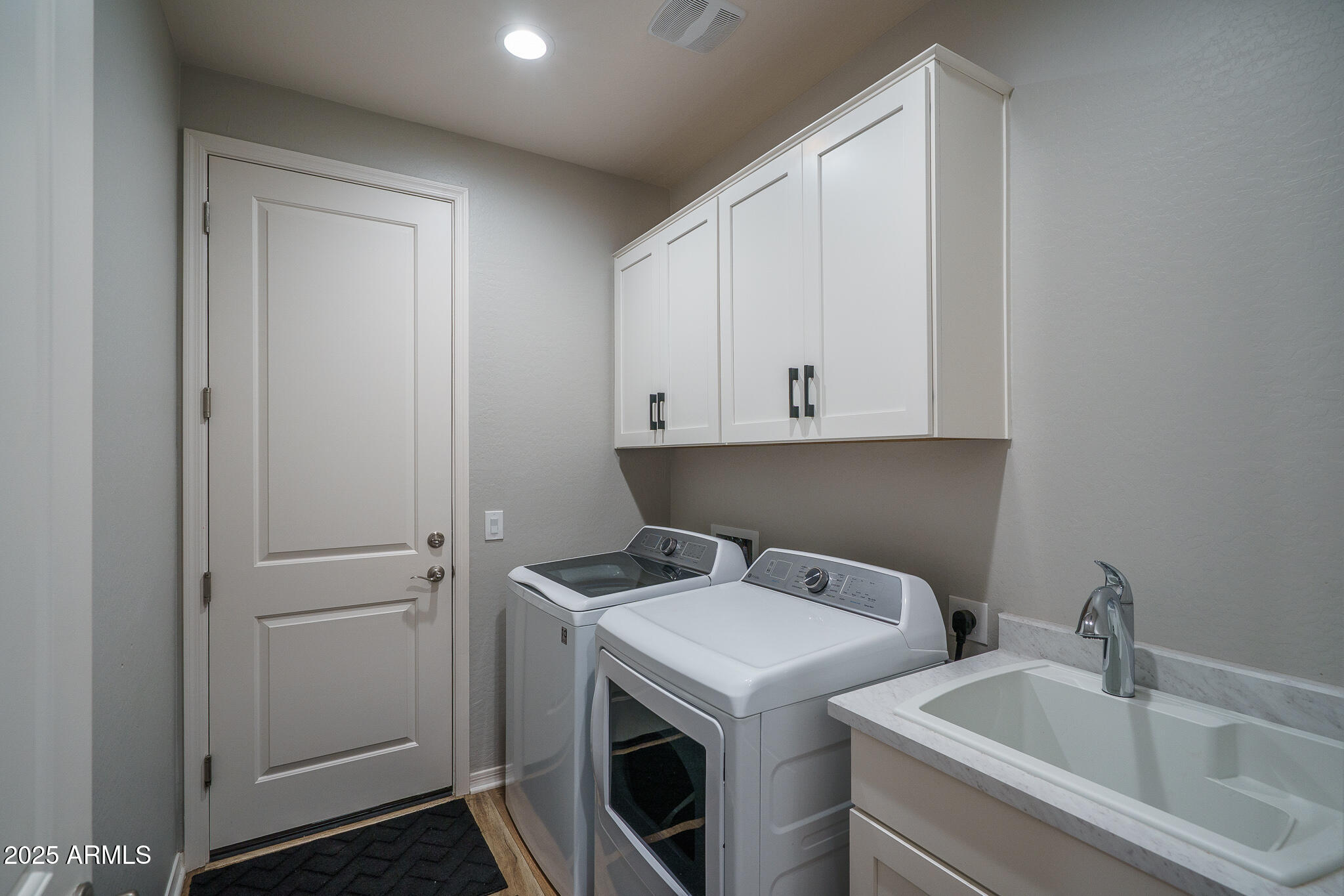 16118 W SAND HILLS Road