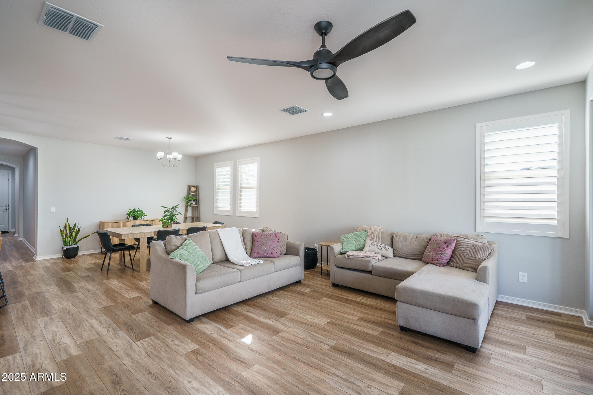 16118 W SAND HILLS Road