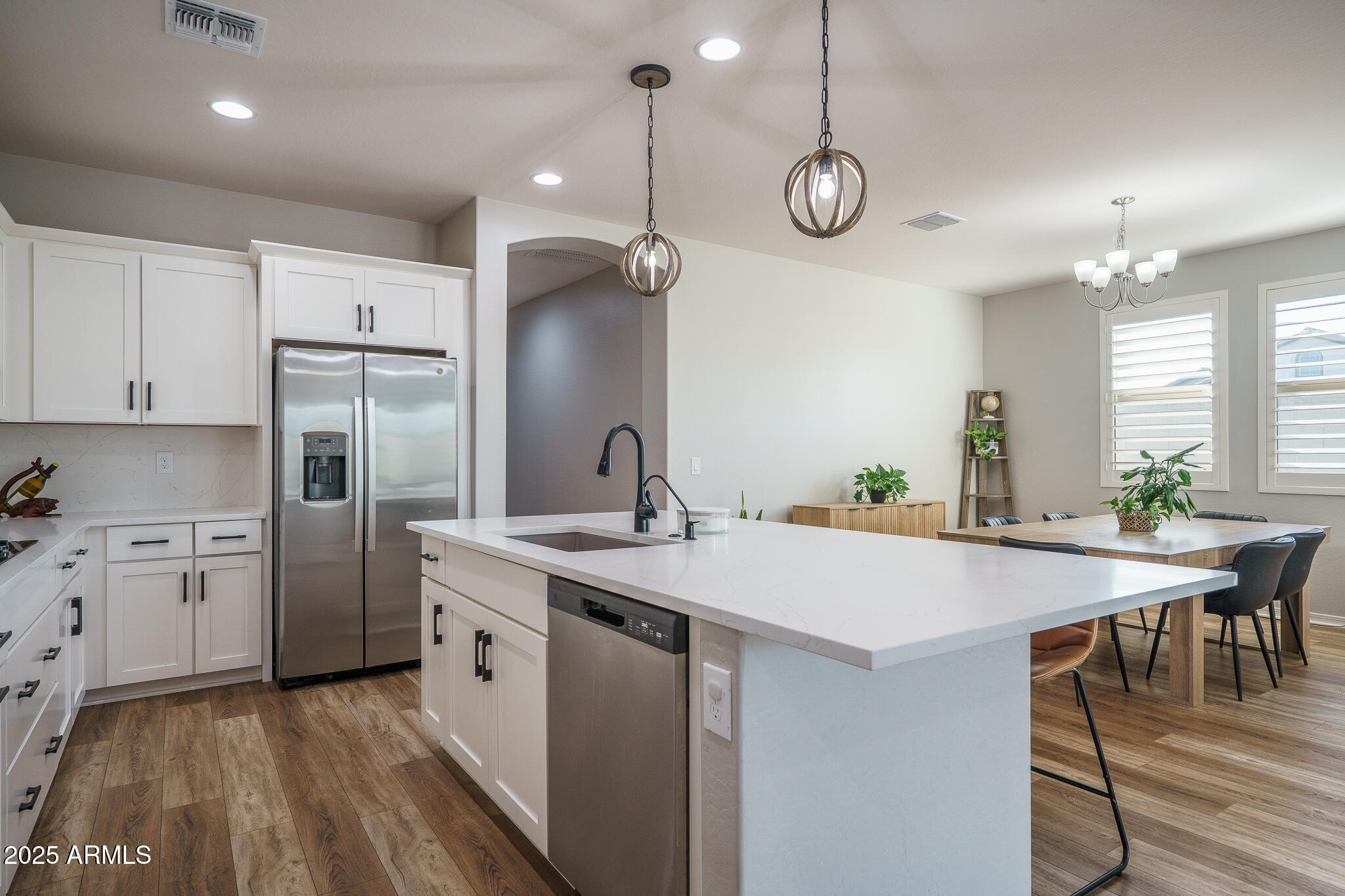 16118 W SAND HILLS Road