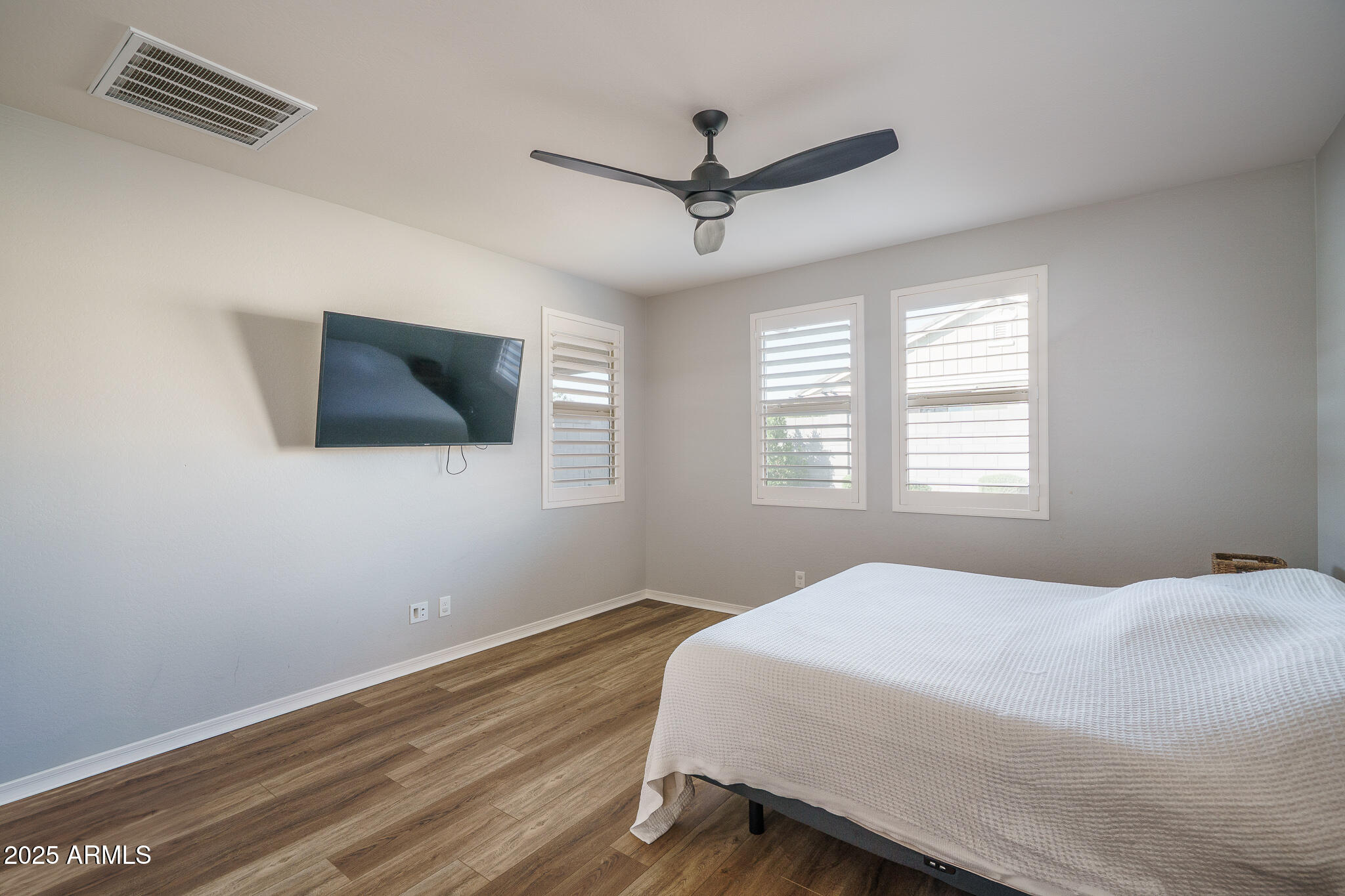 16118 W SAND HILLS Road