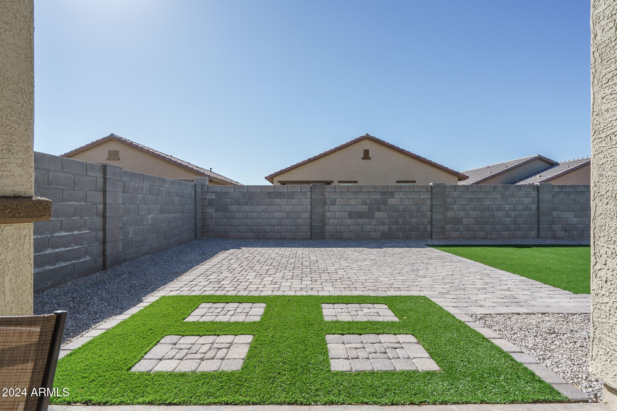 17945 W MONTE LINDO Lane