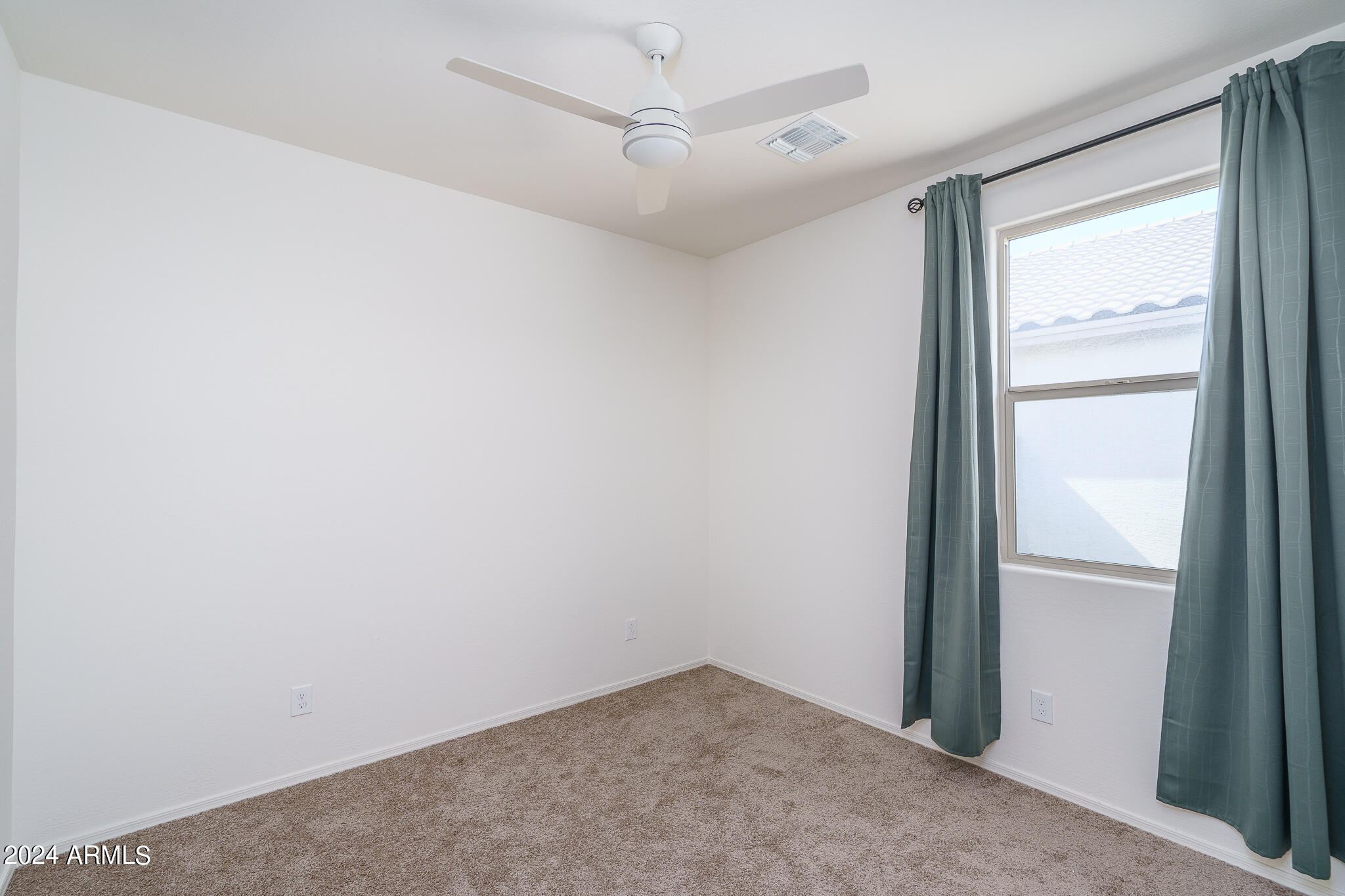 17945 W MONTE LINDO Lane