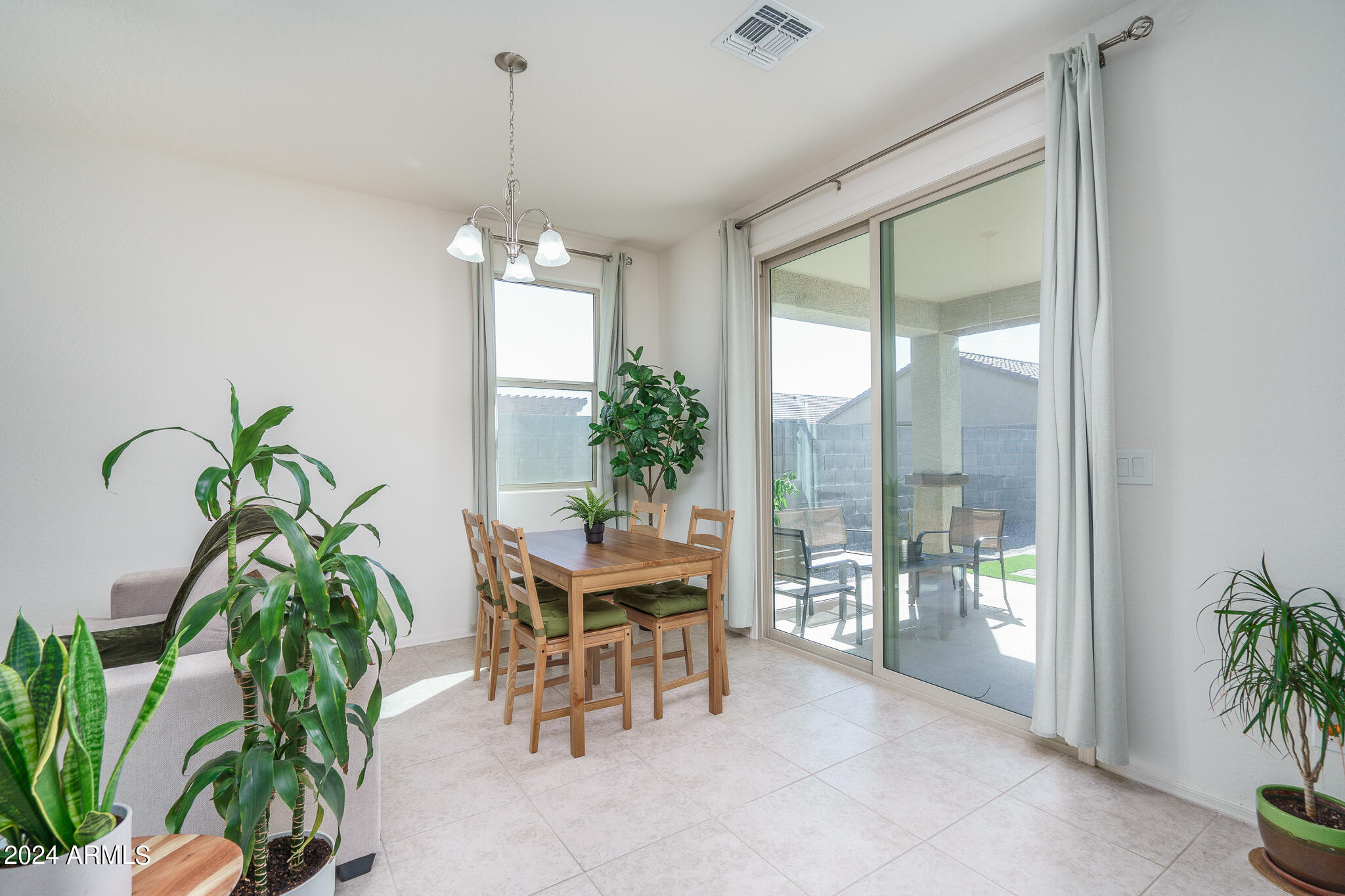 17945 W MONTE LINDO Lane