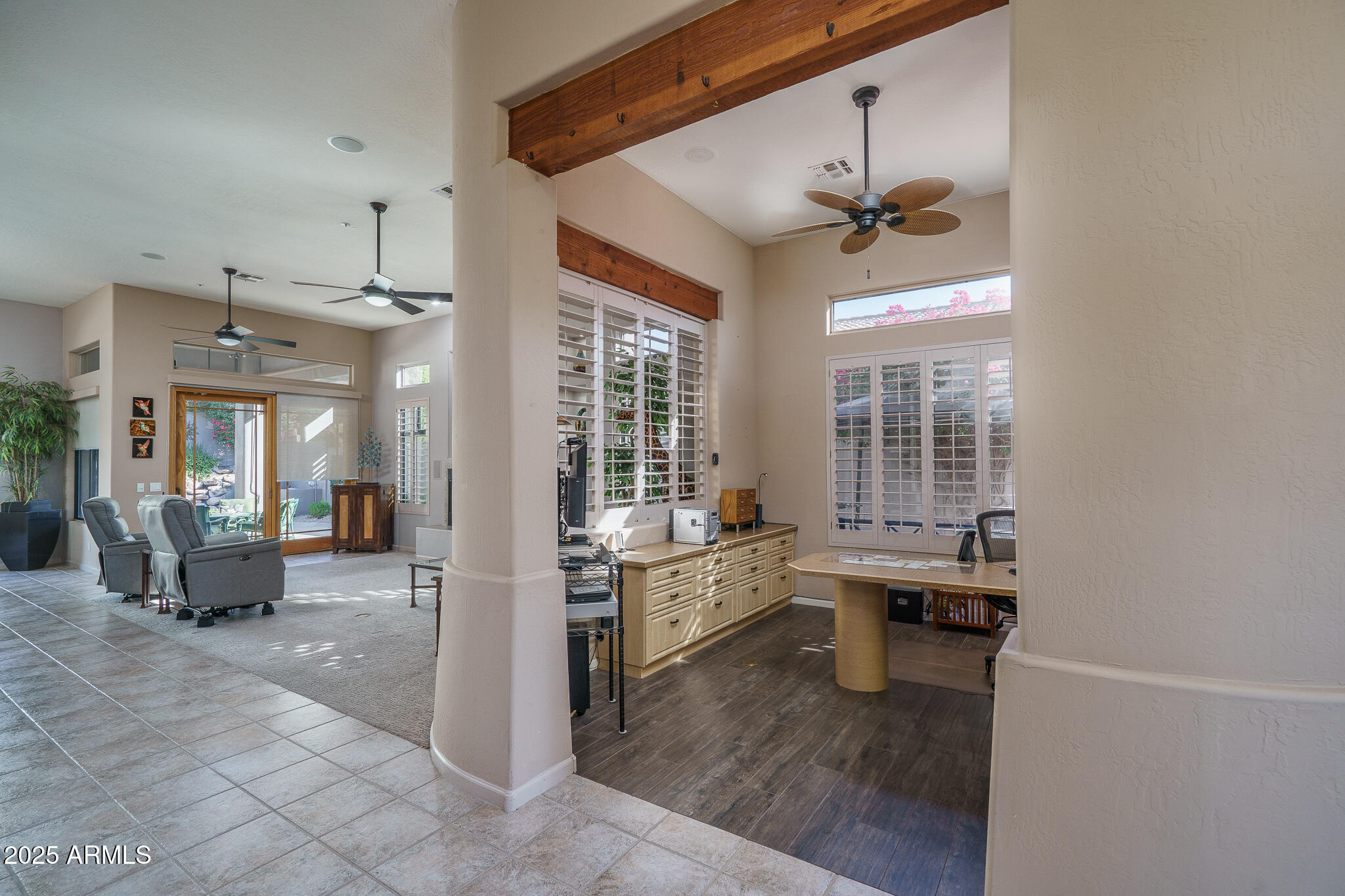 8218 E MOUNTAIN SPRING Road